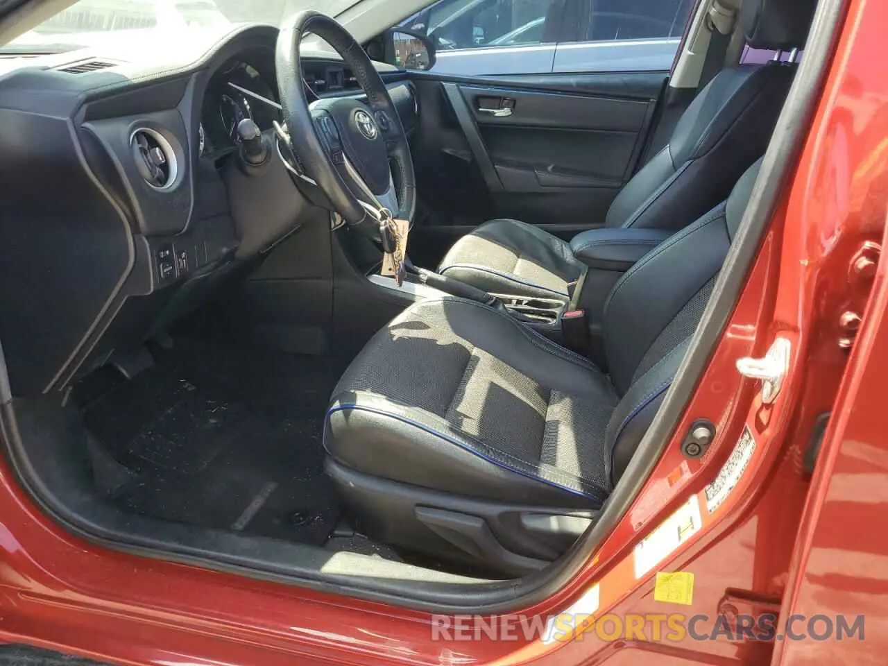 7 fotografías del automóvil dañado 5YFBURHE3KP912602 TOYOTA COROLLA 2019