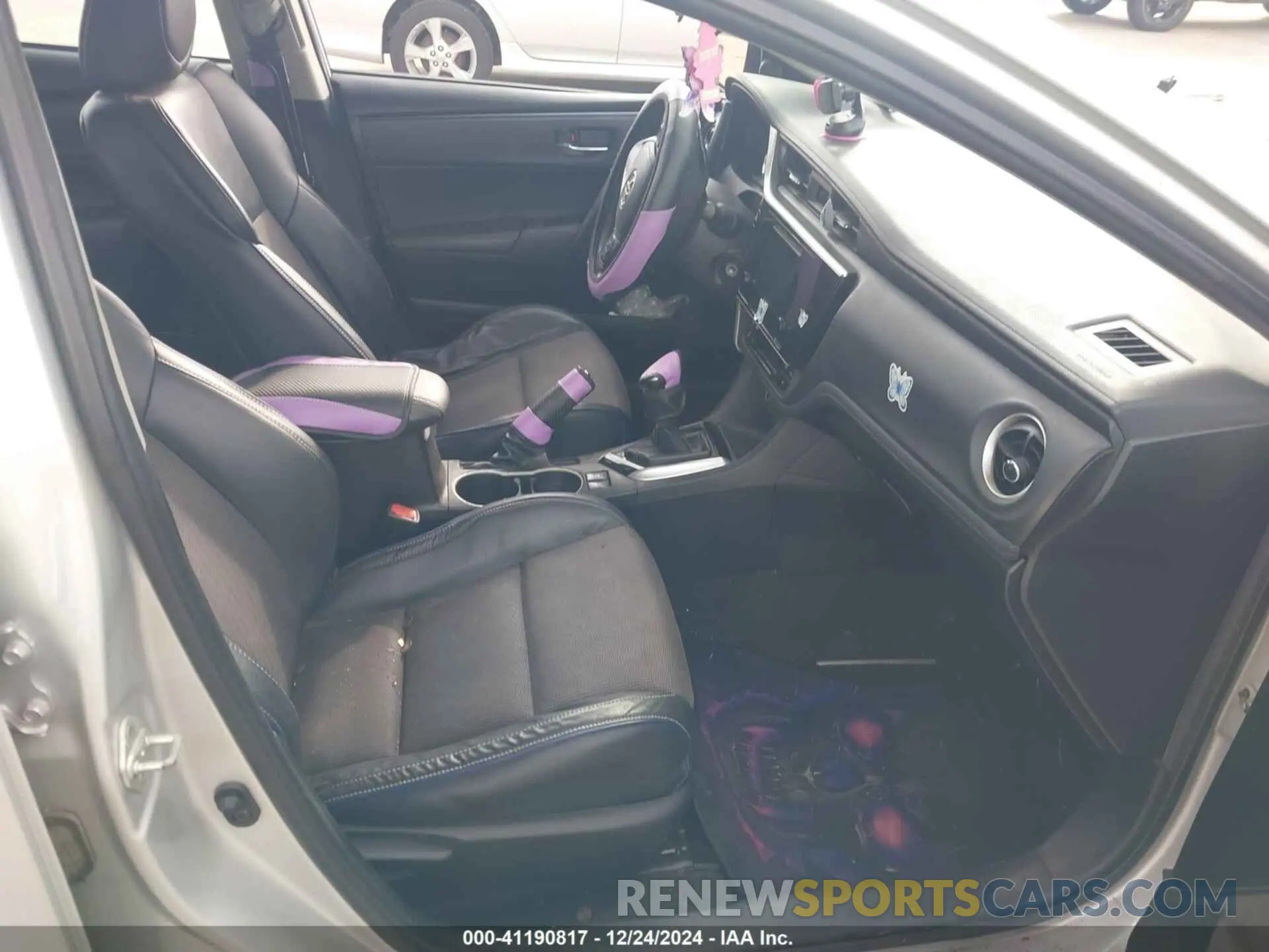 5 fotografías del automóvil dañado 5YFBURHE3KP927911 TOYOTA COROLLA 2019