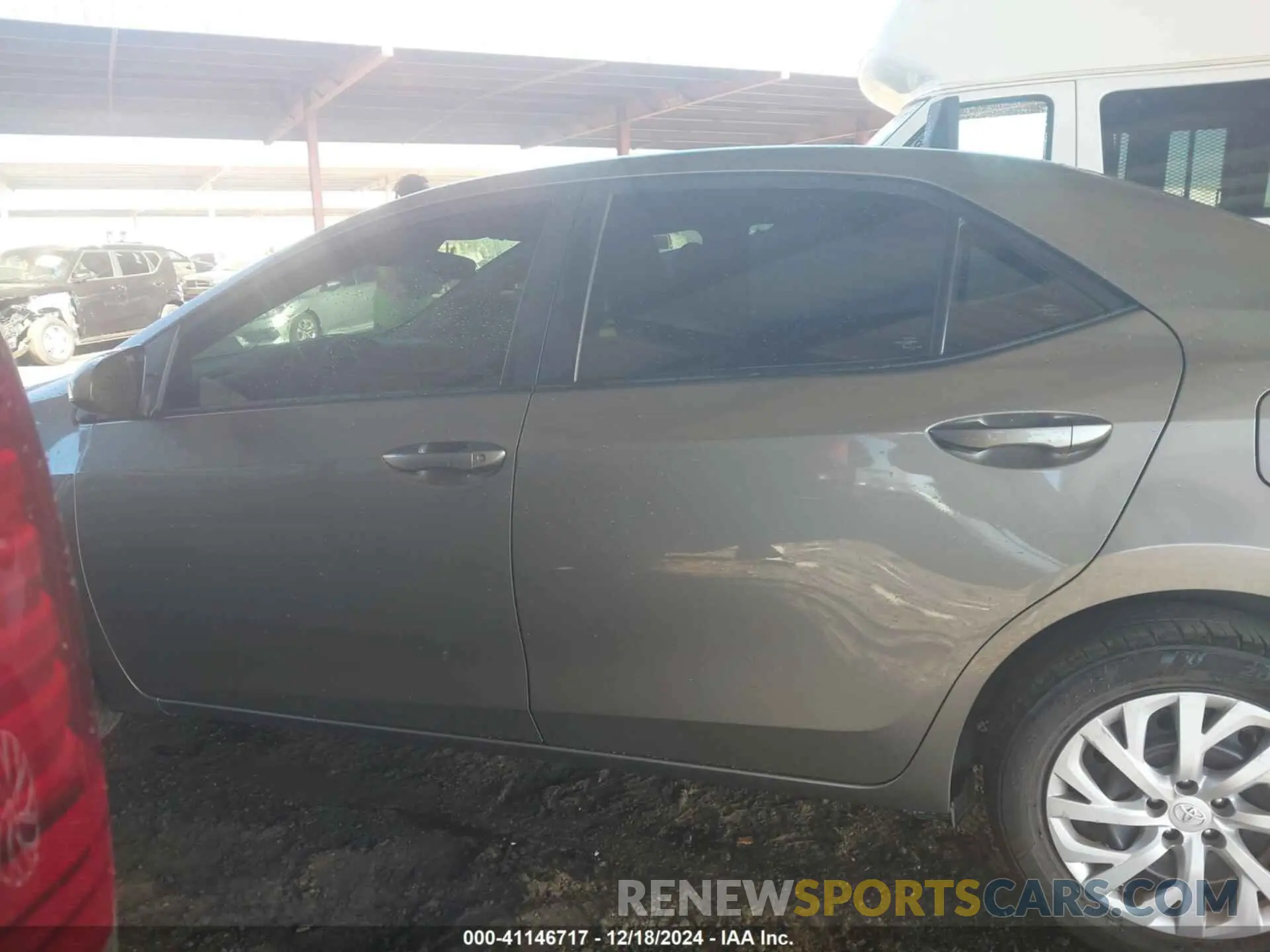 14 fotografías del automóvil dañado 5YFBURHE3KP934017 TOYOTA COROLLA 2019