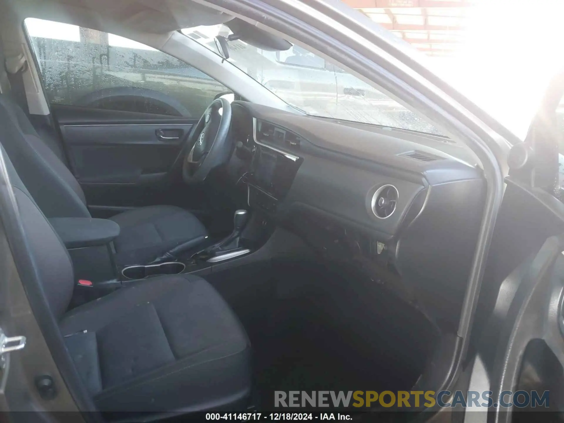 5 fotografías del automóvil dañado 5YFBURHE3KP934017 TOYOTA COROLLA 2019