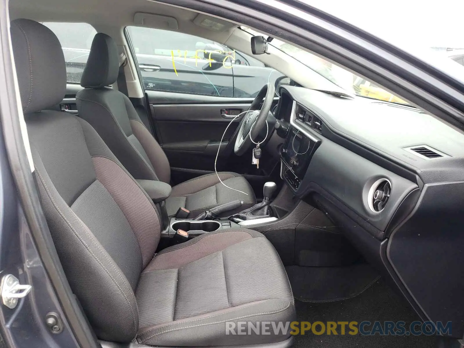 5 fotografías del automóvil dañado 5YFBURHE3KP934339 TOYOTA COROLLA 2019