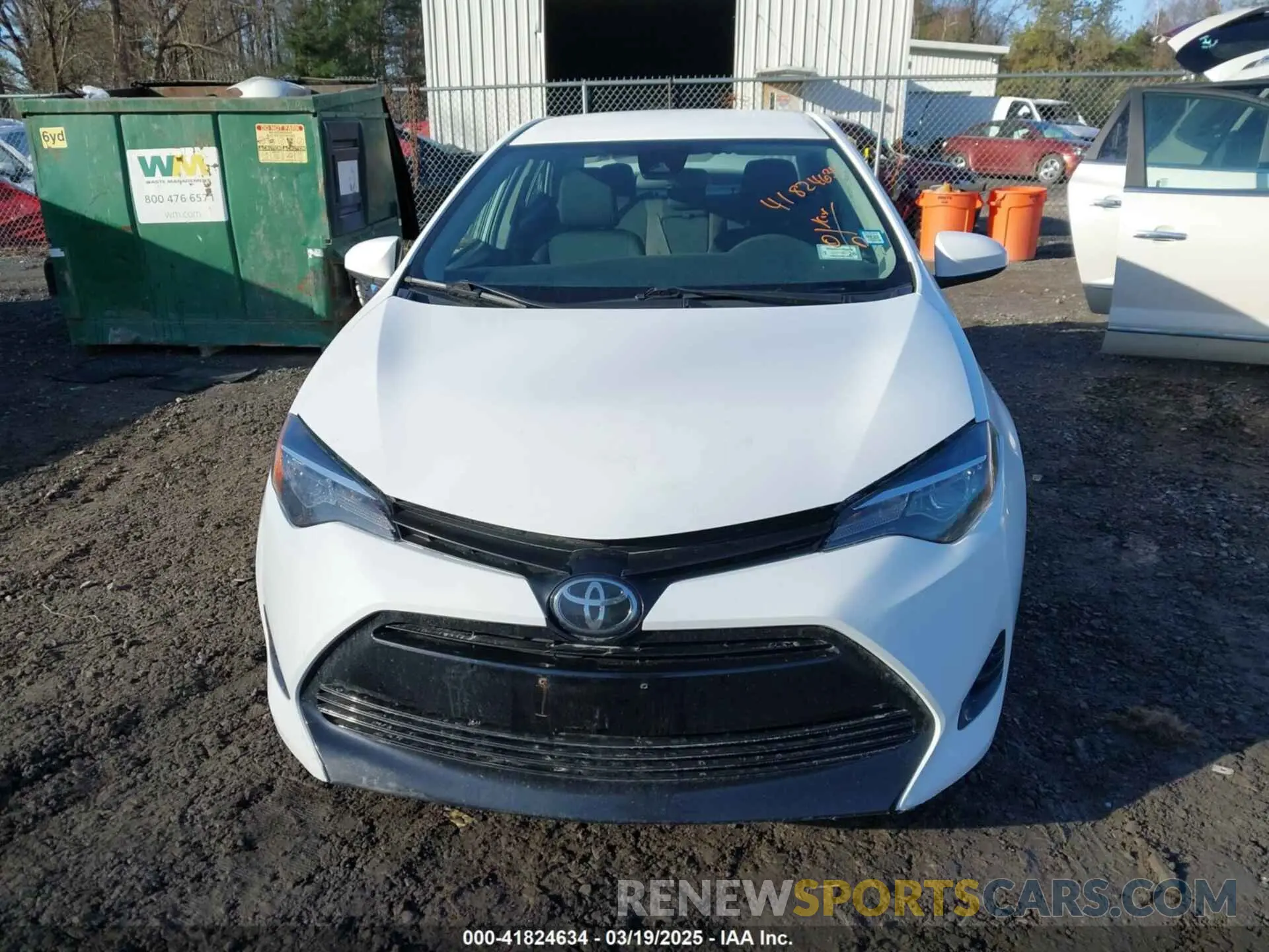 12 fotografías del automóvil dañado 5YFBURHE3KP937225 TOYOTA COROLLA 2019