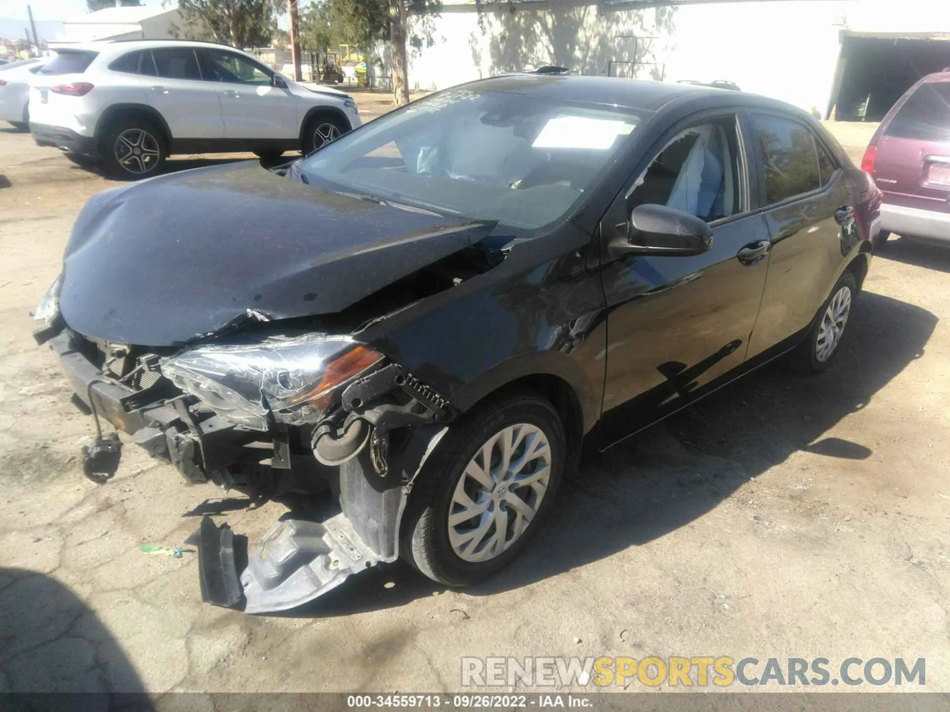 2 fotografías del automóvil dañado 5YFBURHE3KP938858 TOYOTA COROLLA 2019