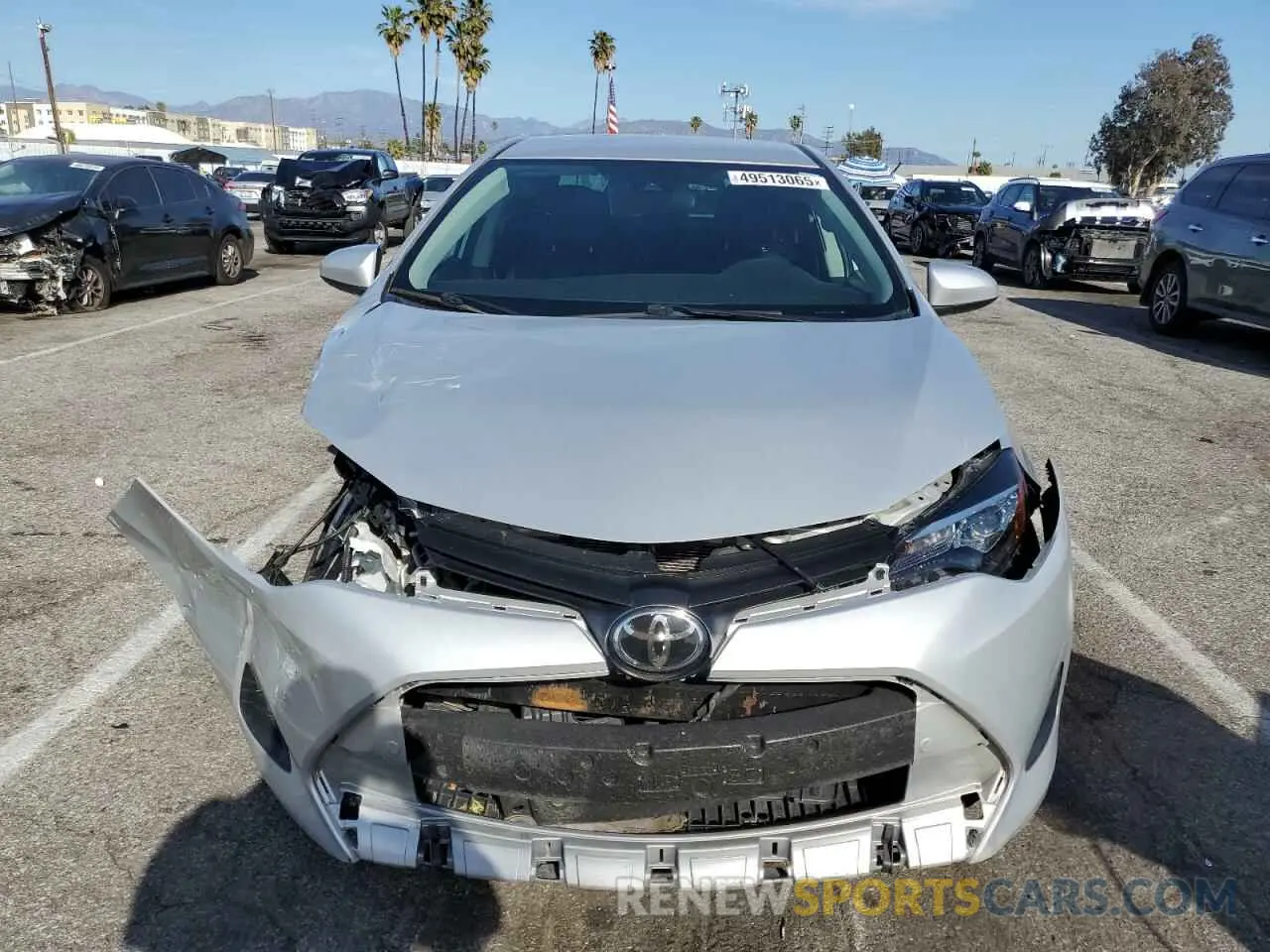 5 fotografías del automóvil dañado 5YFBURHE3KP942215 TOYOTA COROLLA 2019