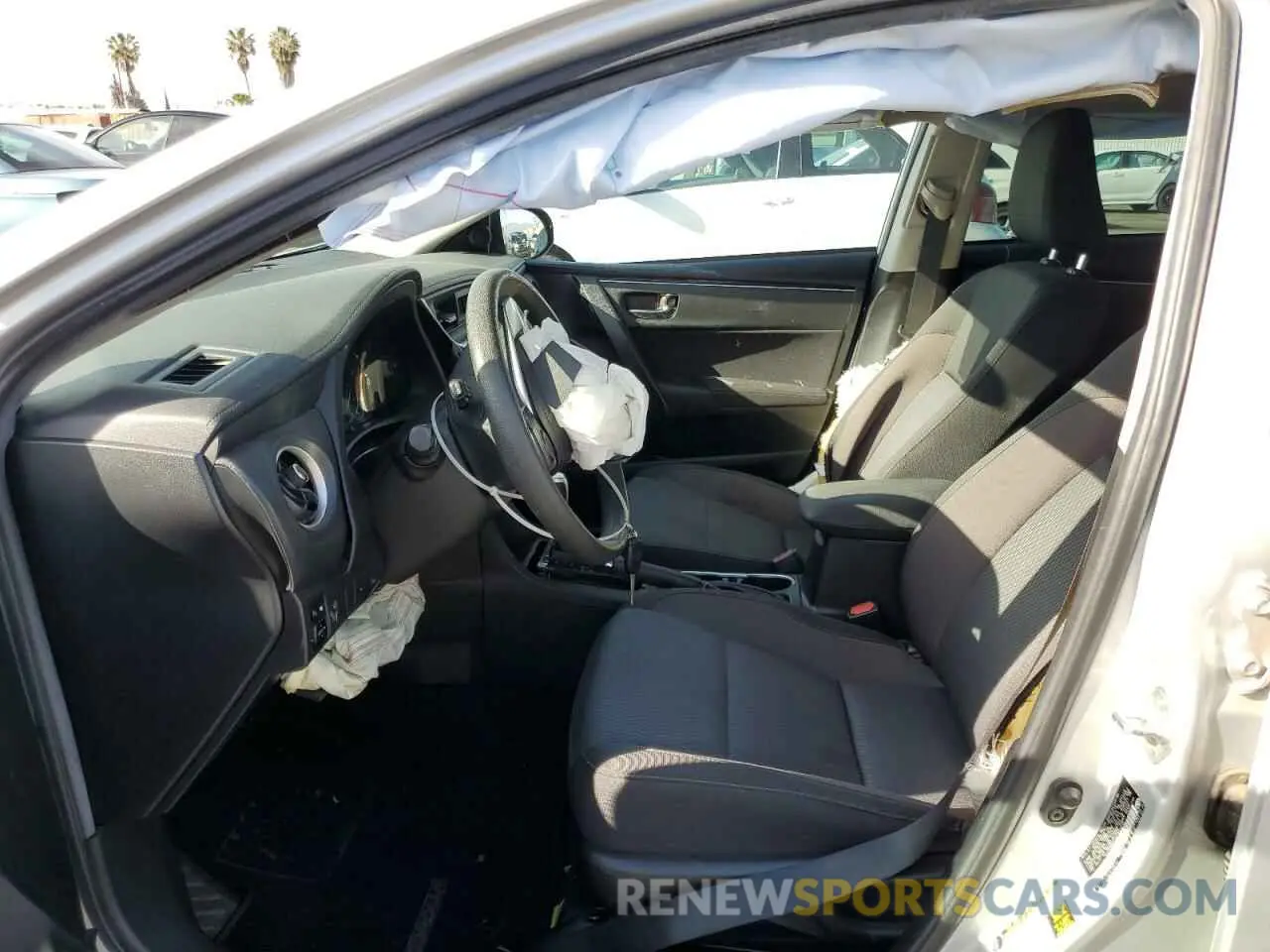 7 fotografías del automóvil dañado 5YFBURHE3KP942215 TOYOTA COROLLA 2019