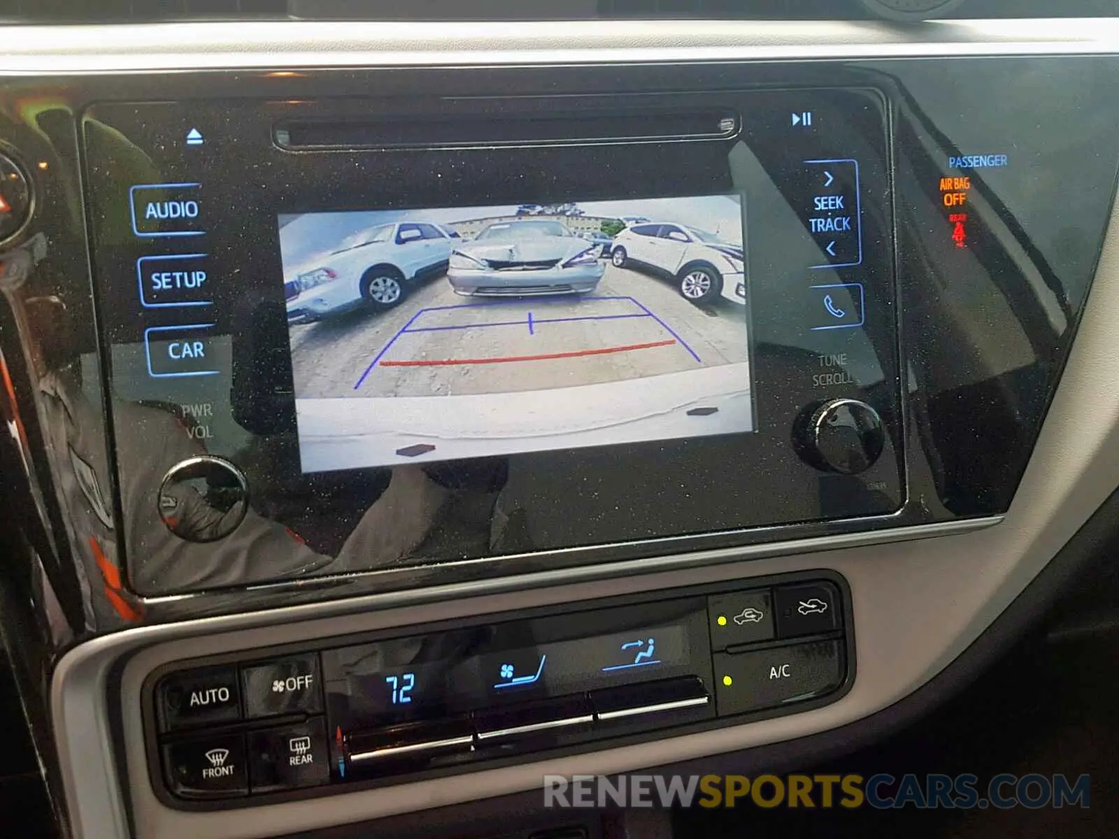 9 fotografías del automóvil dañado 5YFBURHE3KP943574 TOYOTA COROLLA 2019