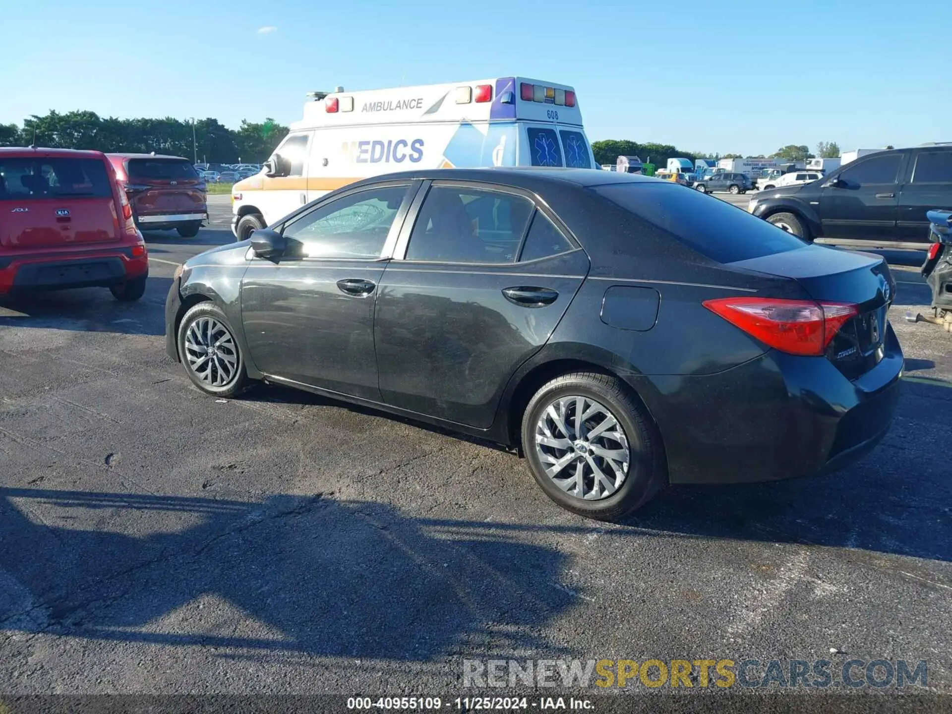 3 fotografías del automóvil dañado 5YFBURHE3KP946362 TOYOTA COROLLA 2019