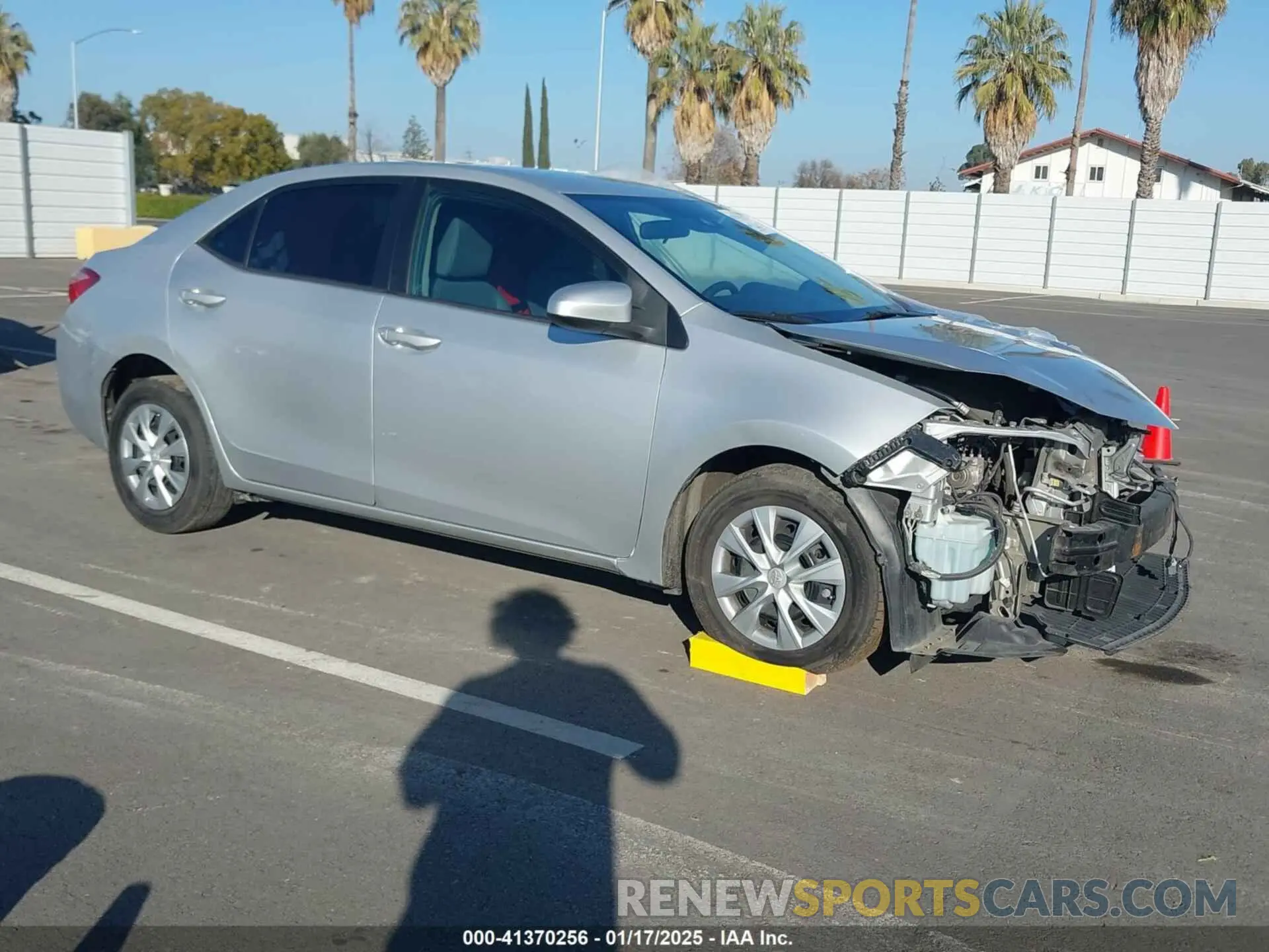 1 fotografías del automóvil dañado 5YFBURHE4KP857528 TOYOTA COROLLA 2019