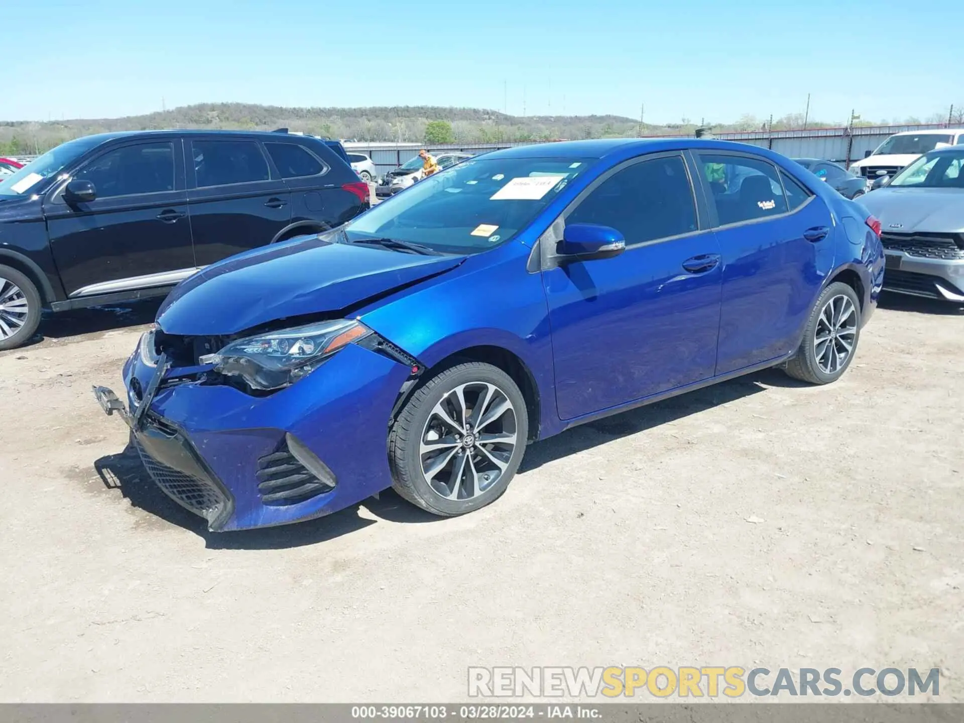 2 fotografías del automóvil dañado 5YFBURHE4KP859182 TOYOTA COROLLA 2019