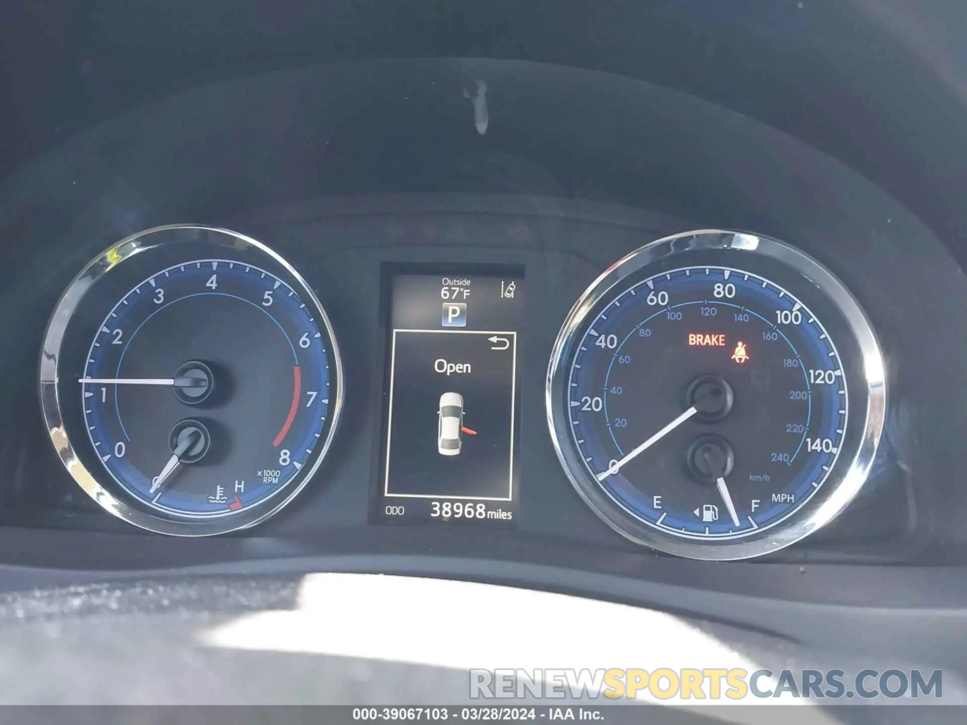 7 fotografías del automóvil dañado 5YFBURHE4KP859182 TOYOTA COROLLA 2019