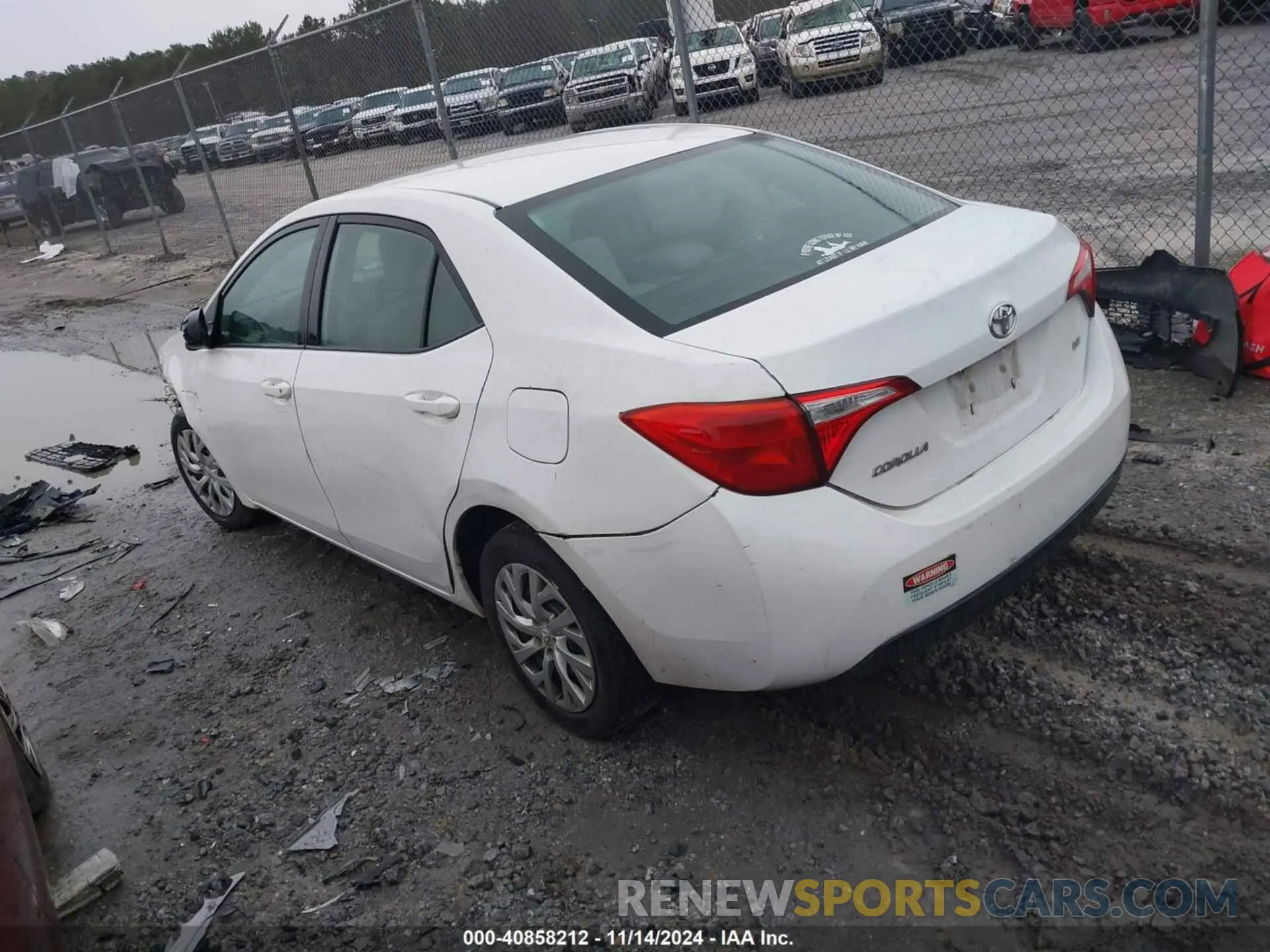 3 fotografías del automóvil dañado 5YFBURHE4KP861787 TOYOTA COROLLA 2019
