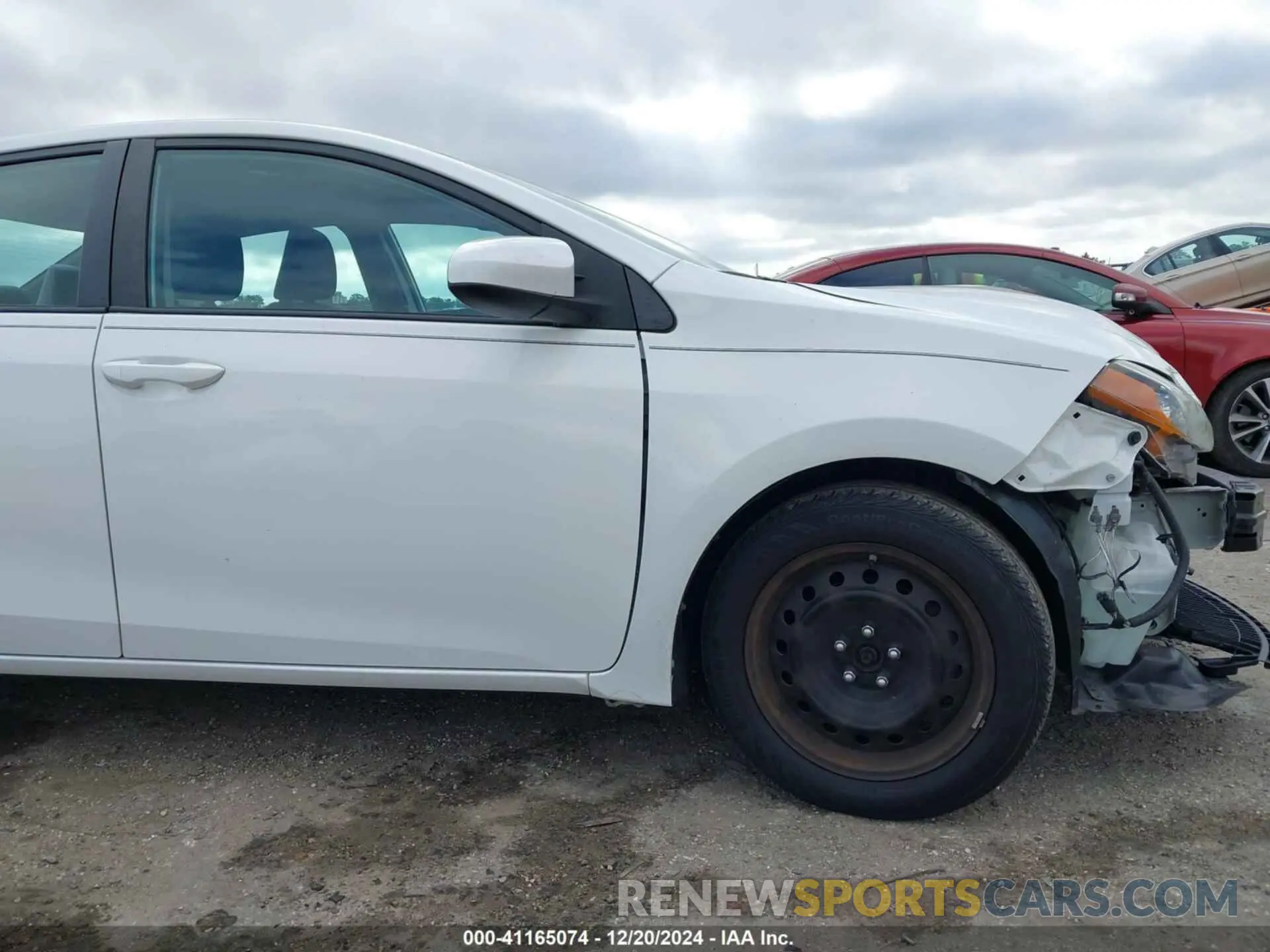 14 fotografías del automóvil dañado 5YFBURHE4KP864169 TOYOTA COROLLA 2019