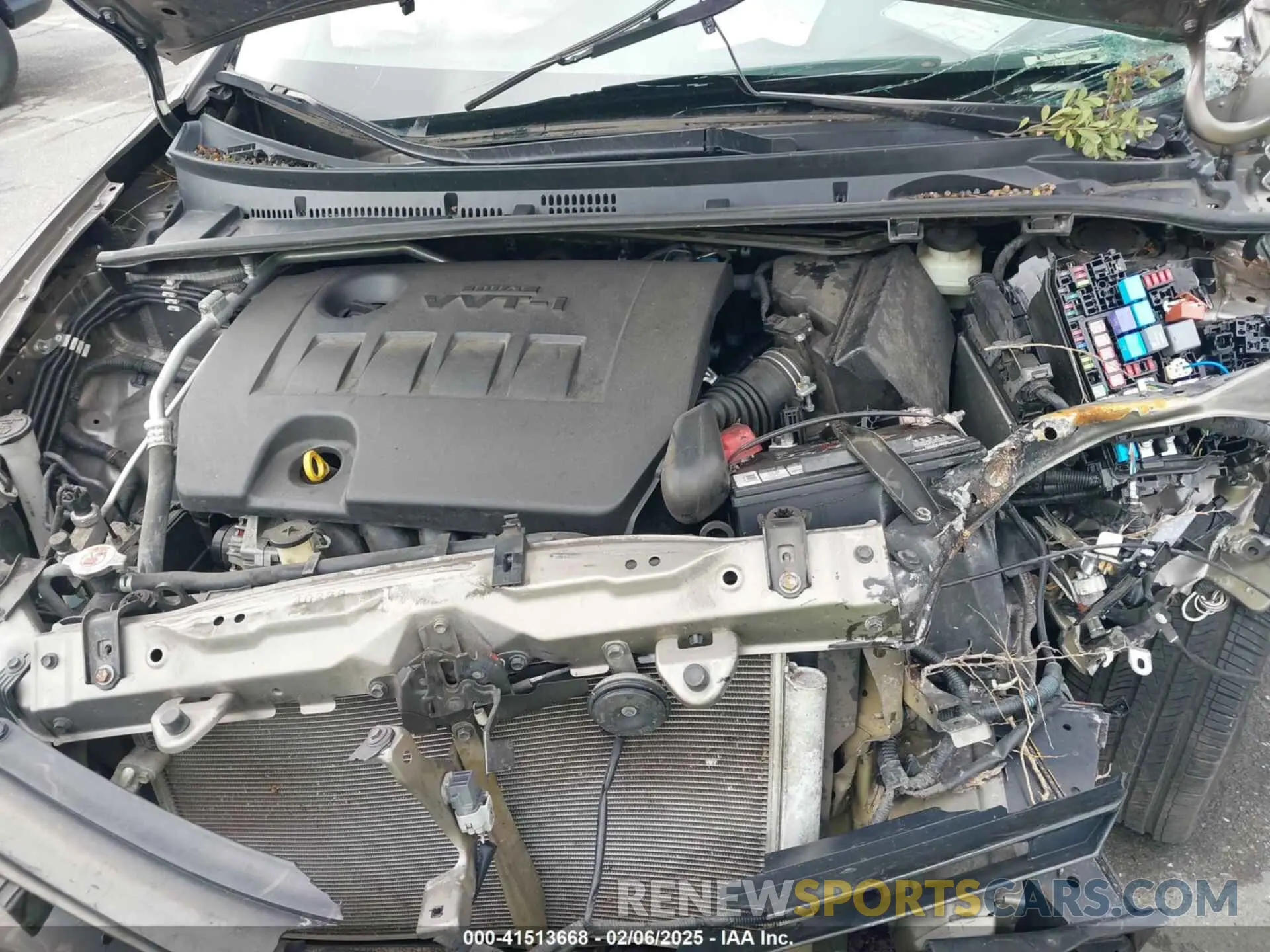 10 fotografías del automóvil dañado 5YFBURHE4KP865645 TOYOTA COROLLA 2019