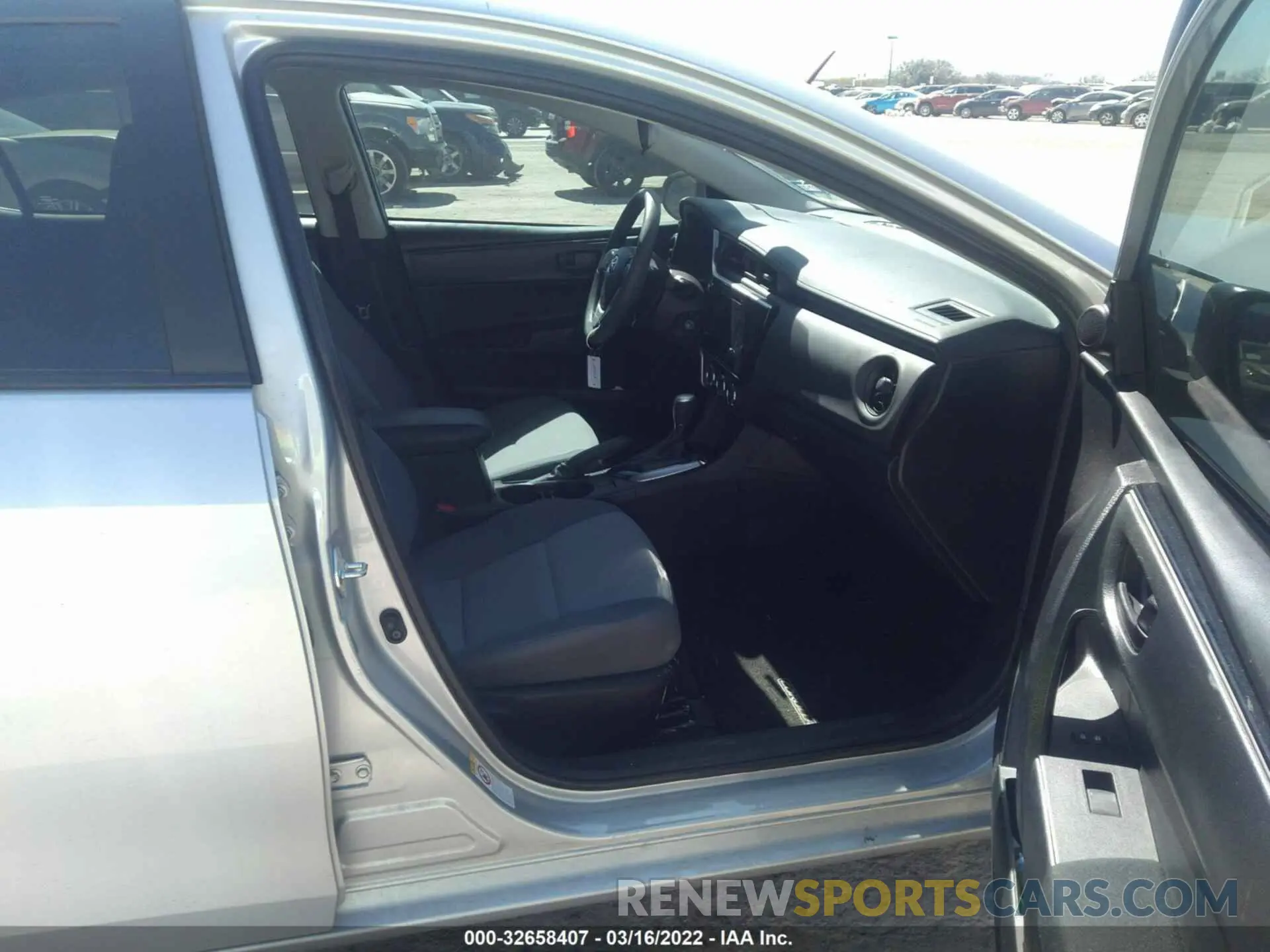 5 fotografías del automóvil dañado 5YFBURHE4KP868691 TOYOTA COROLLA 2019