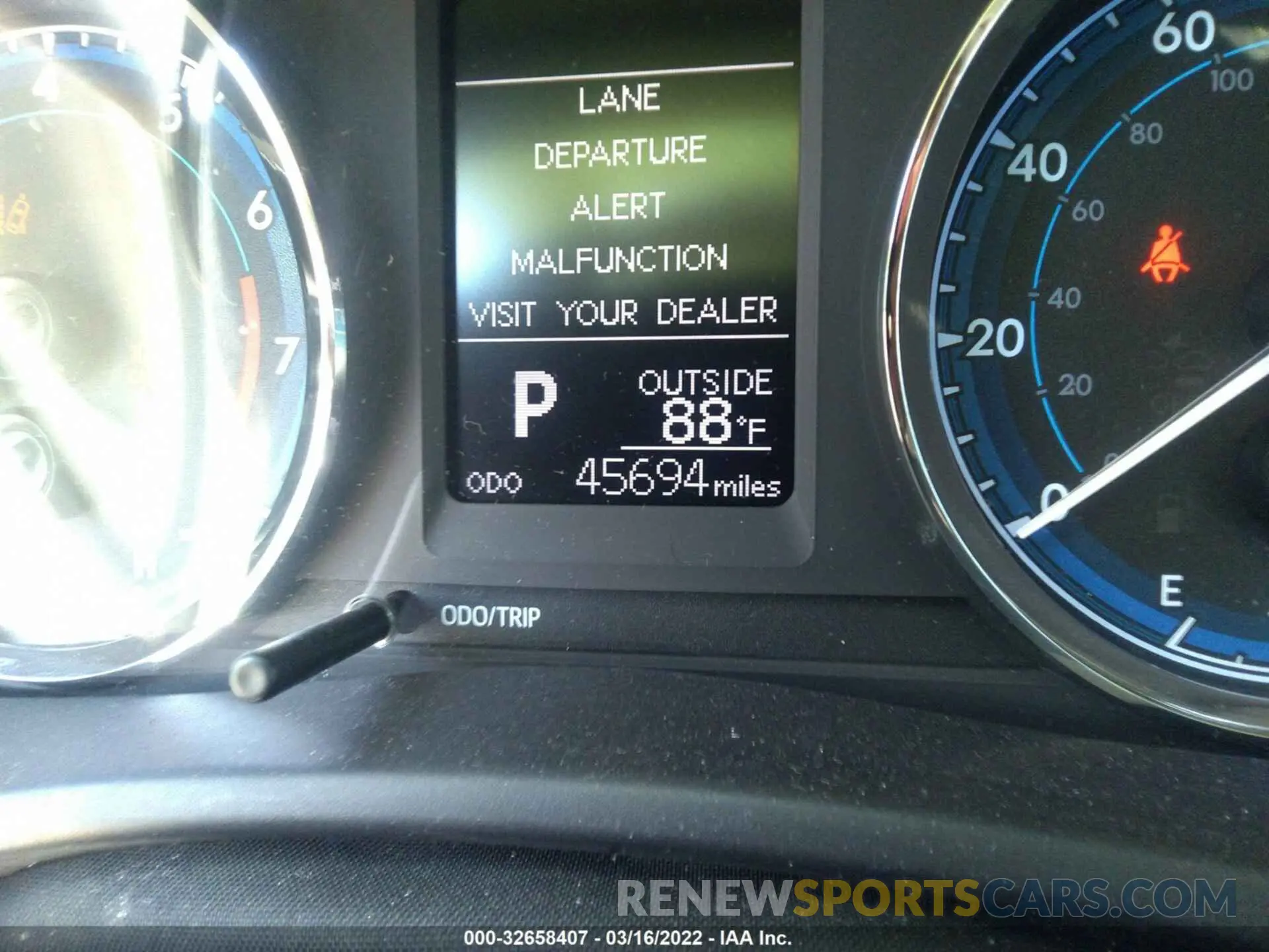 7 fotografías del automóvil dañado 5YFBURHE4KP868691 TOYOTA COROLLA 2019