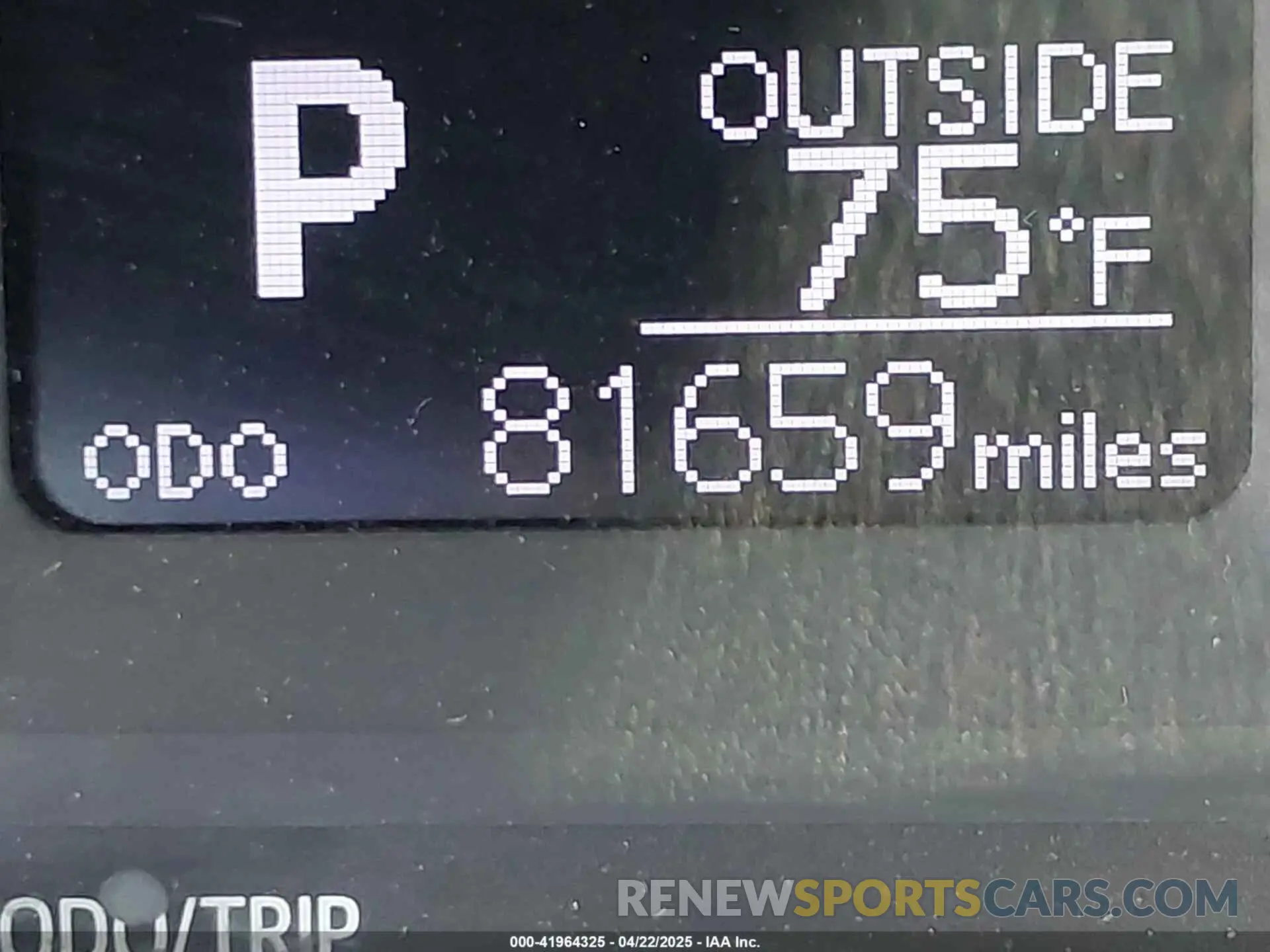 16 fotografías del automóvil dañado 5YFBURHE4KP873647 TOYOTA COROLLA 2019