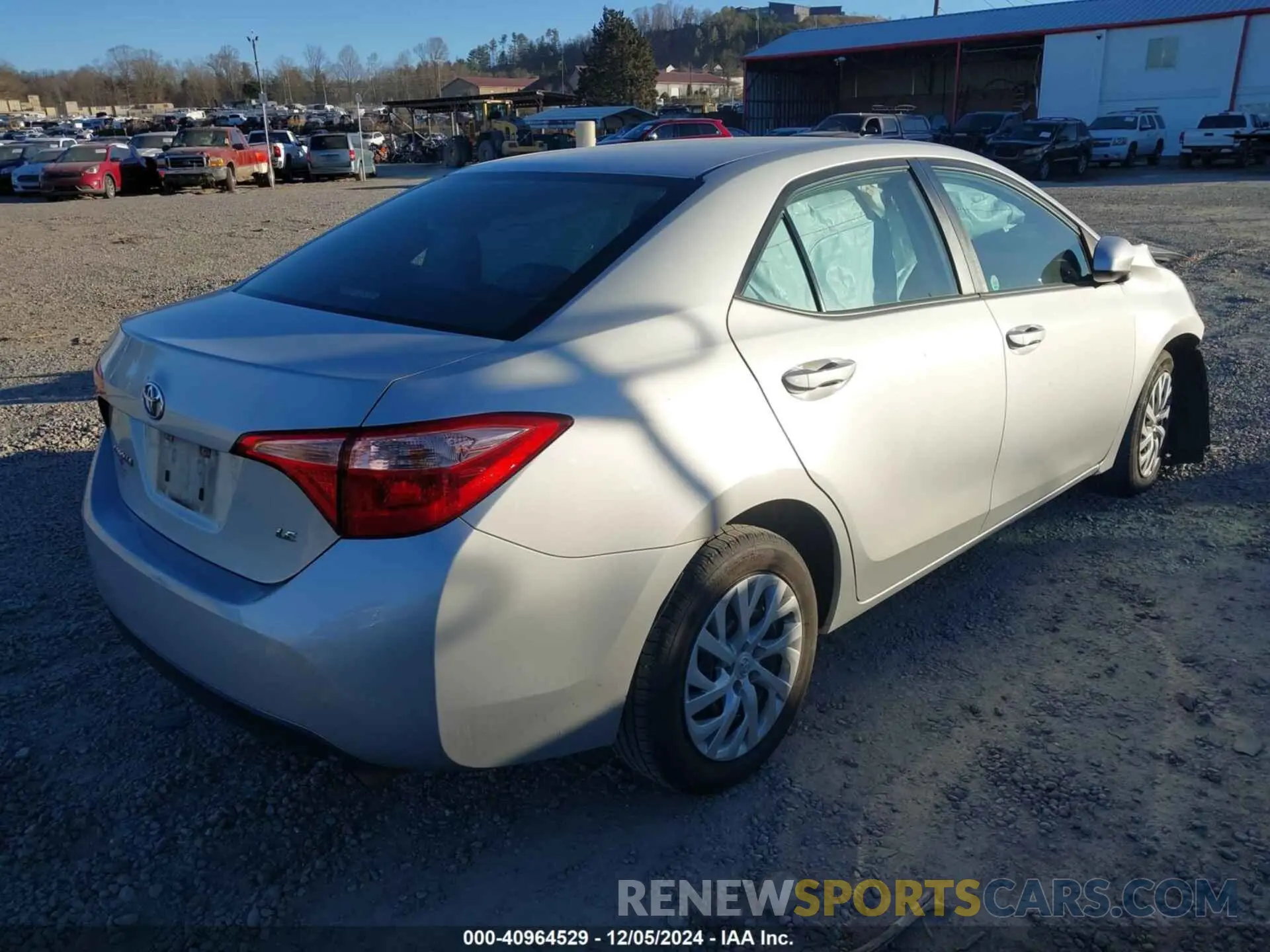 4 fotografías del automóvil dañado 5YFBURHE4KP873759 TOYOTA COROLLA 2019