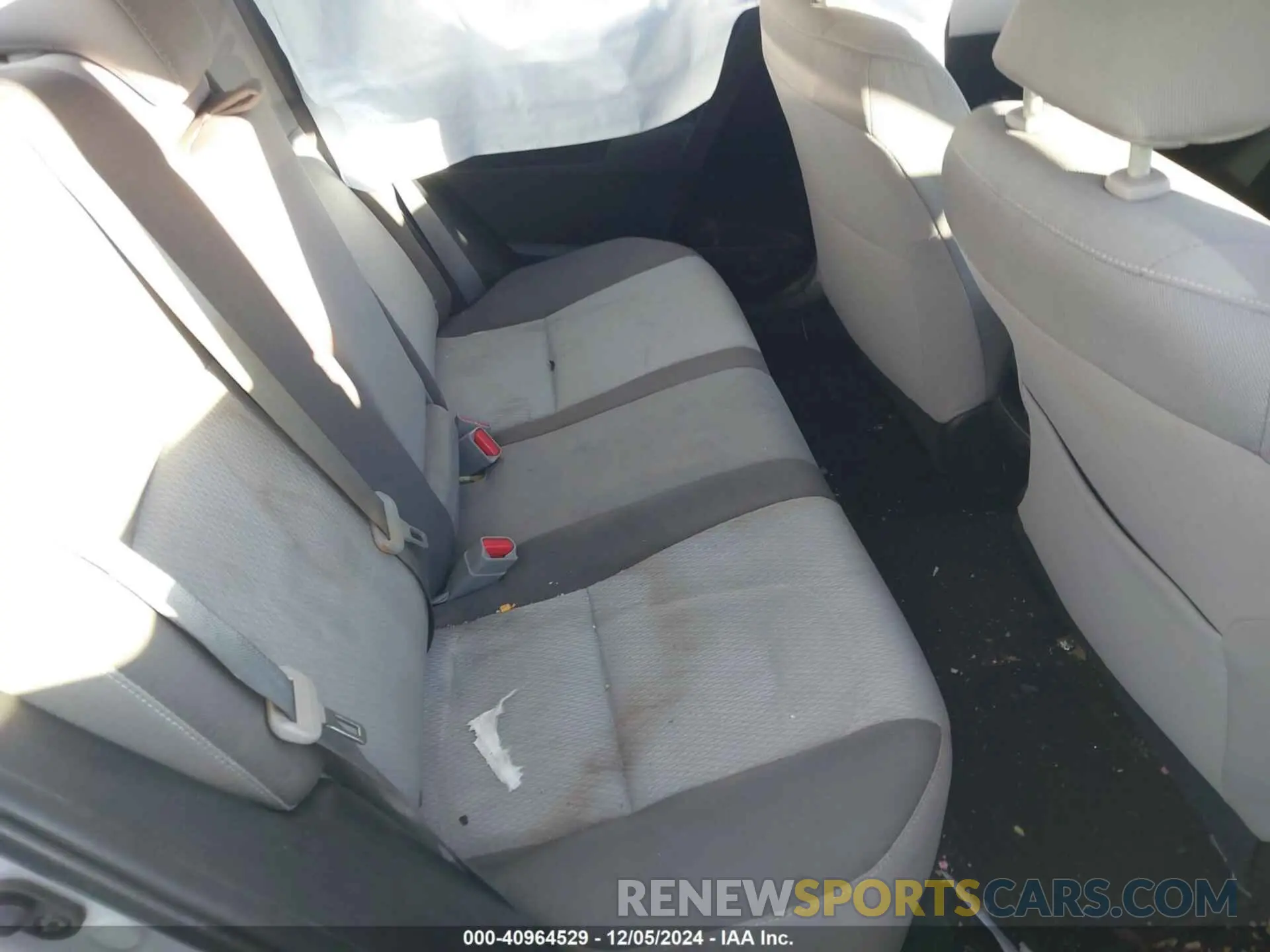 8 fotografías del automóvil dañado 5YFBURHE4KP873759 TOYOTA COROLLA 2019