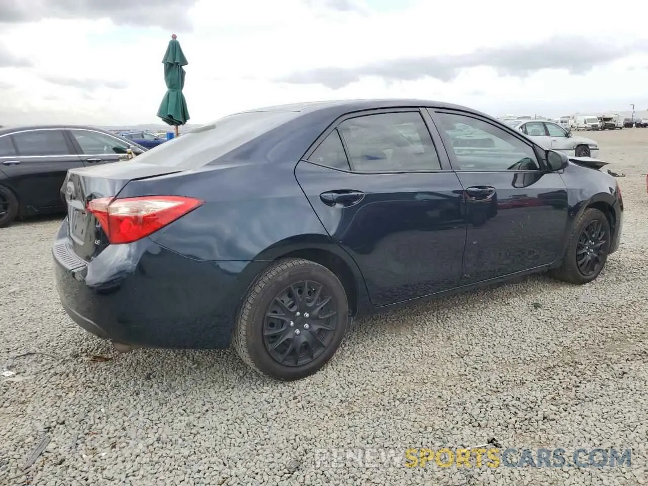 3 fotografías del automóvil dañado 5YFBURHE4KP887144 TOYOTA COROLLA 2019