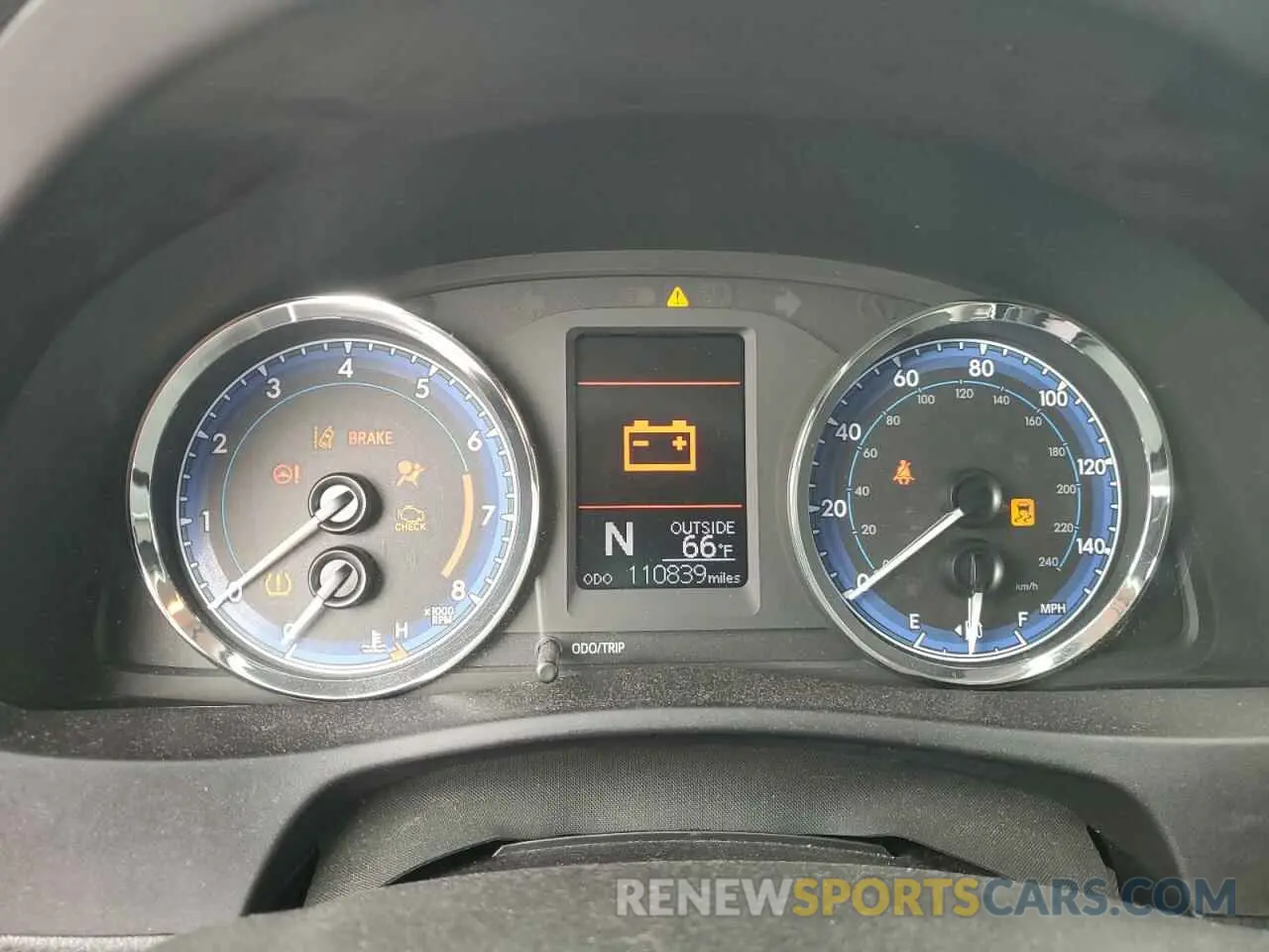 9 fotografías del automóvil dañado 5YFBURHE4KP887144 TOYOTA COROLLA 2019