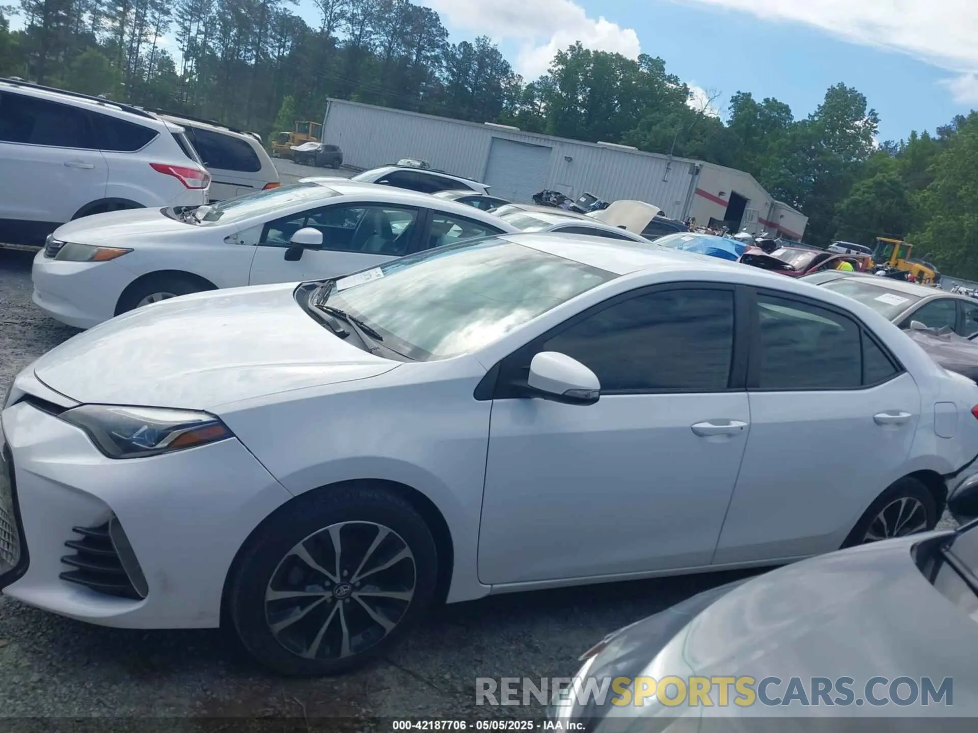 14 fotografías del automóvil dañado 5YFBURHE4KP887208 TOYOTA COROLLA 2019