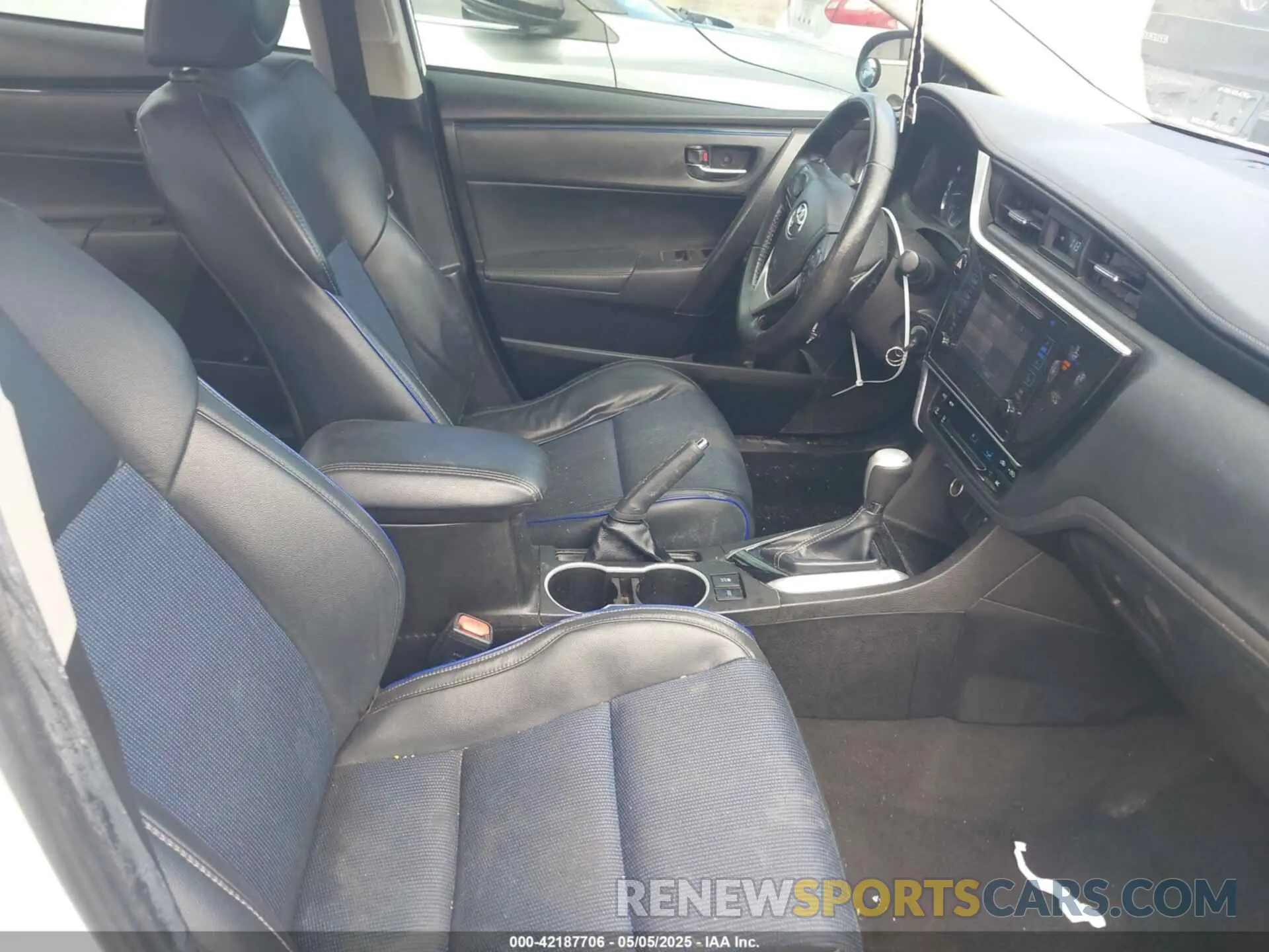5 fotografías del automóvil dañado 5YFBURHE4KP887208 TOYOTA COROLLA 2019