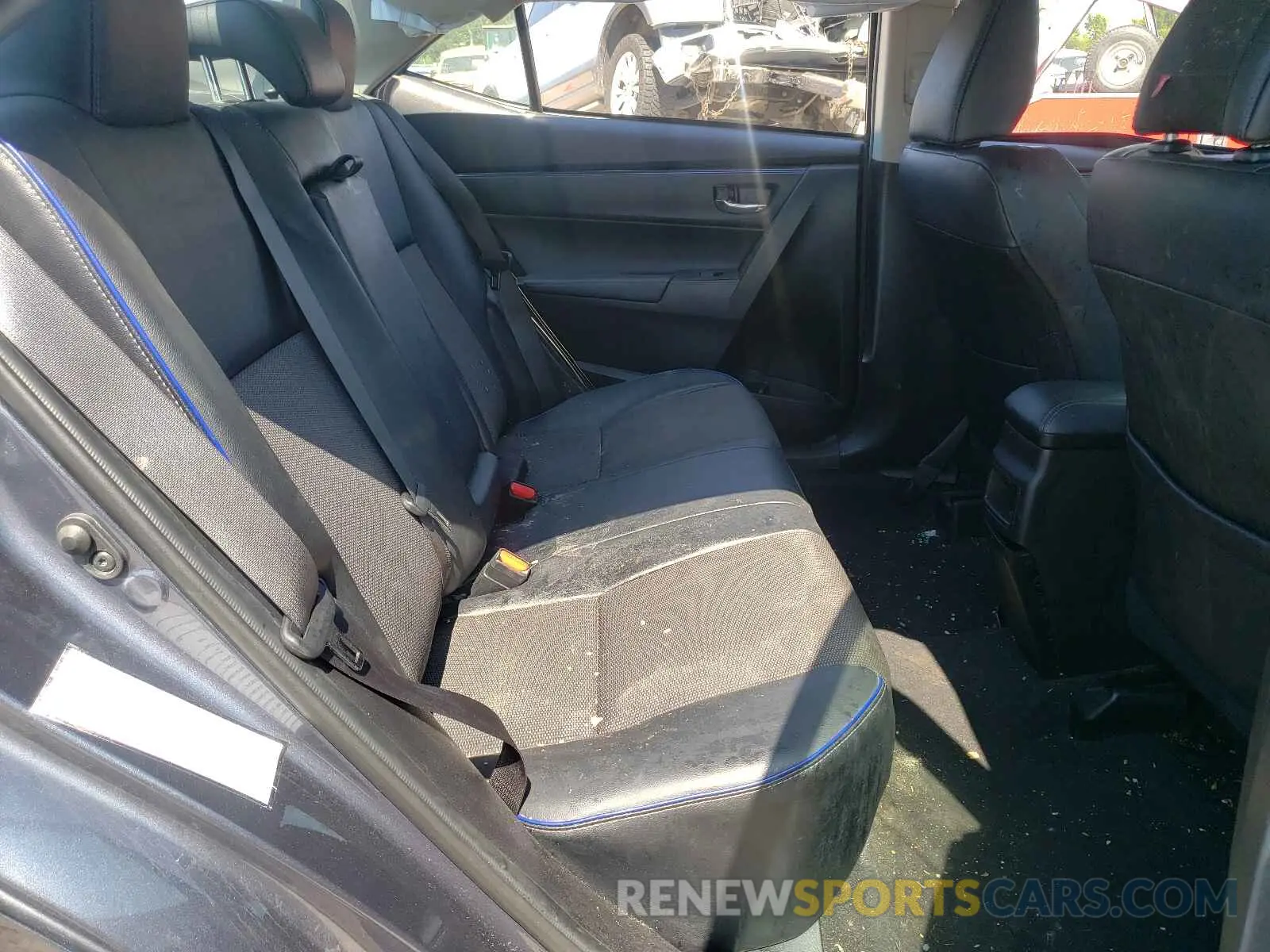 6 fotografías del automóvil dañado 5YFBURHE4KP890013 TOYOTA COROLLA 2019