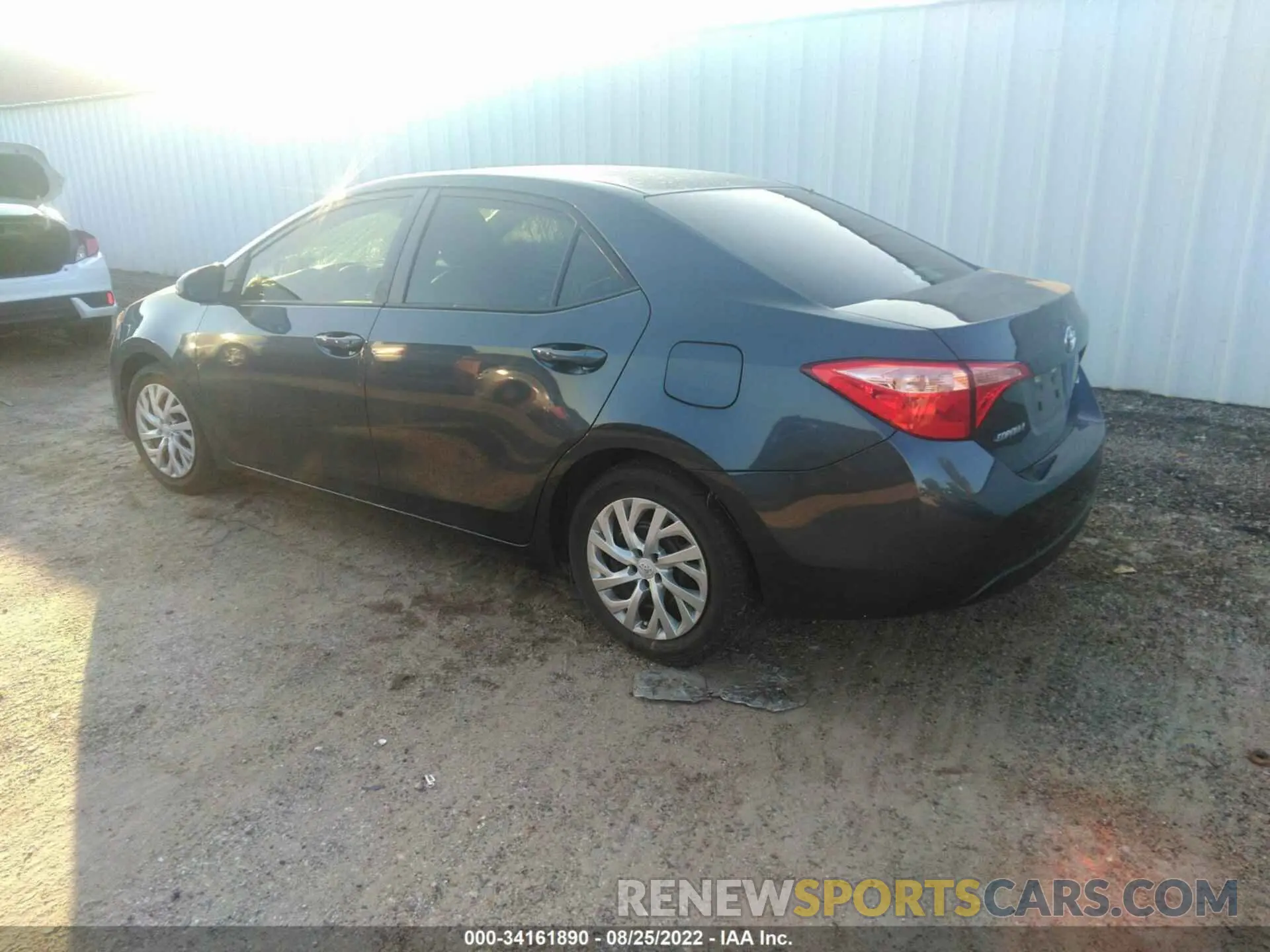3 fotografías del automóvil dañado 5YFBURHE4KP891372 TOYOTA COROLLA 2019