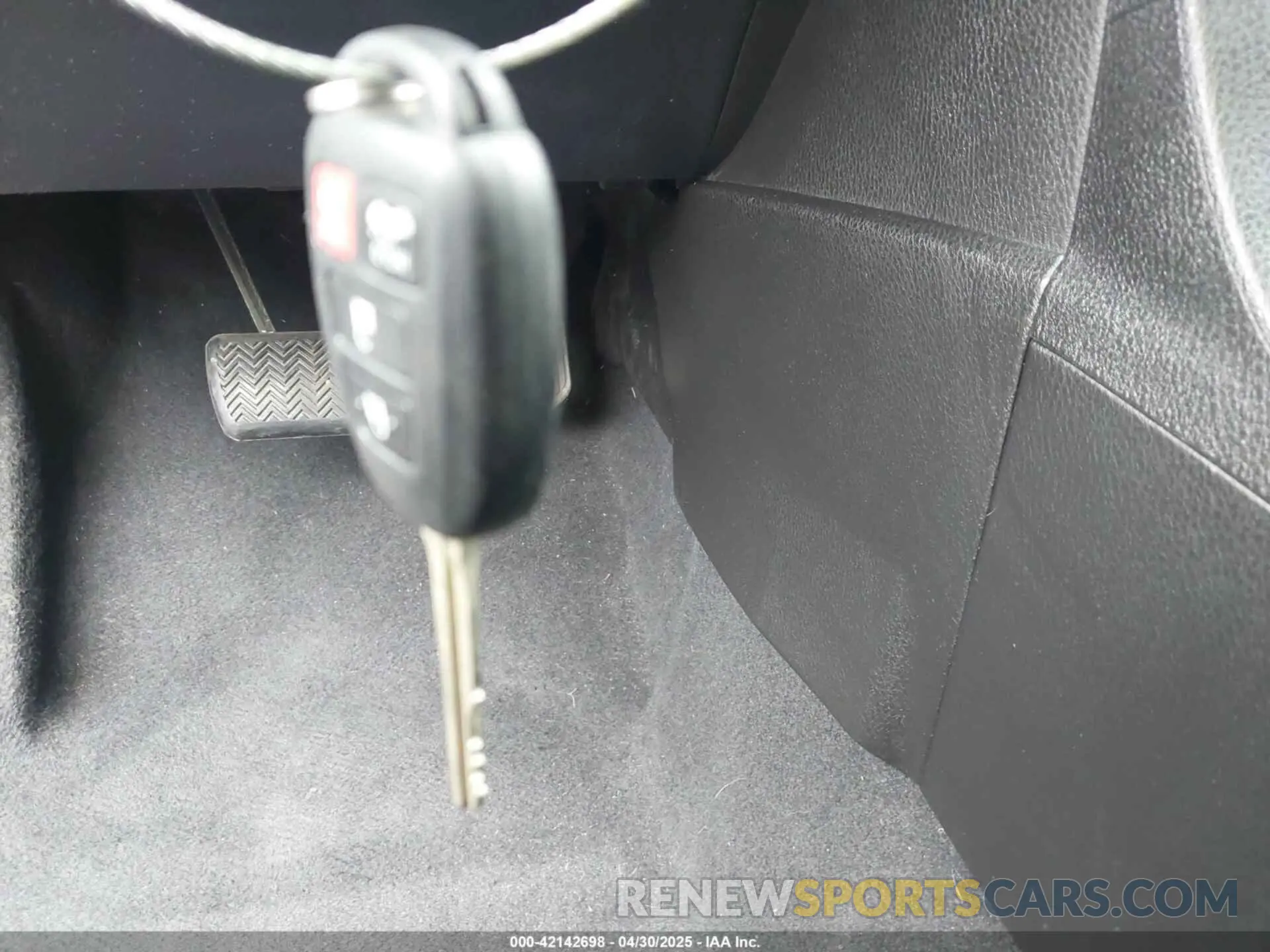 11 fotografías del automóvil dañado 5YFBURHE4KP898466 TOYOTA COROLLA 2019