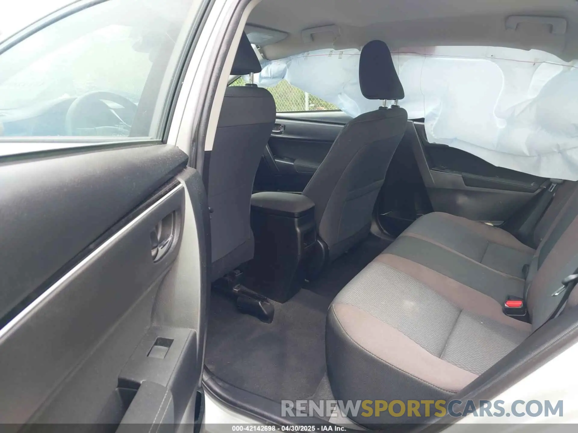 8 fotografías del automóvil dañado 5YFBURHE4KP898466 TOYOTA COROLLA 2019