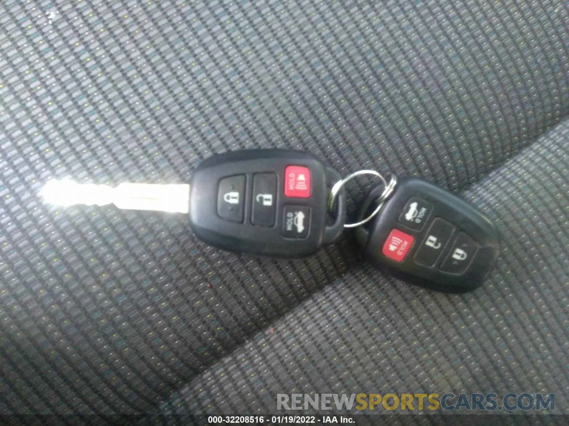 11 fotografías del automóvil dañado 5YFBURHE4KP901494 TOYOTA COROLLA 2019