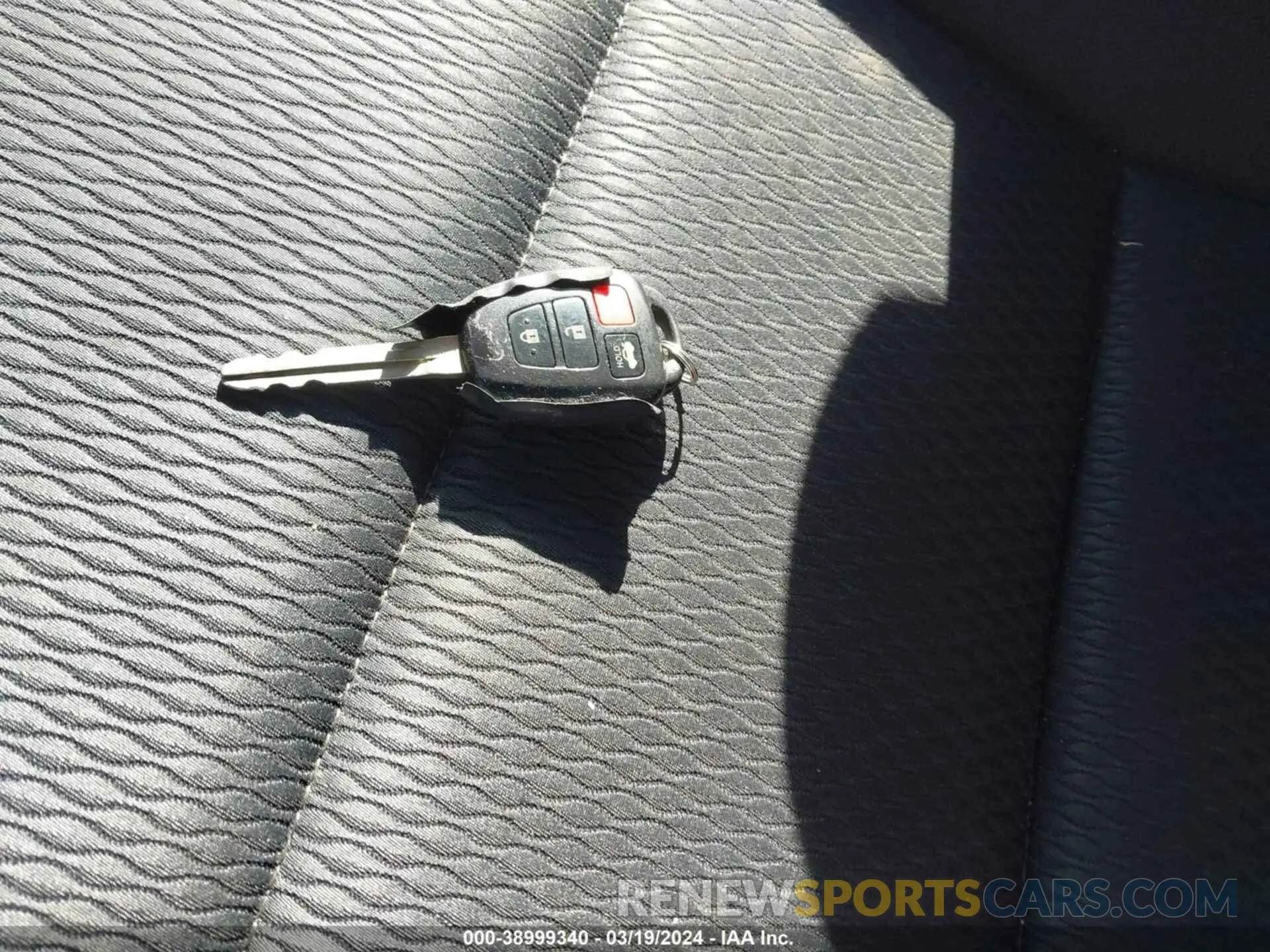 11 fotografías del automóvil dañado 5YFBURHE4KP902645 TOYOTA COROLLA 2019
