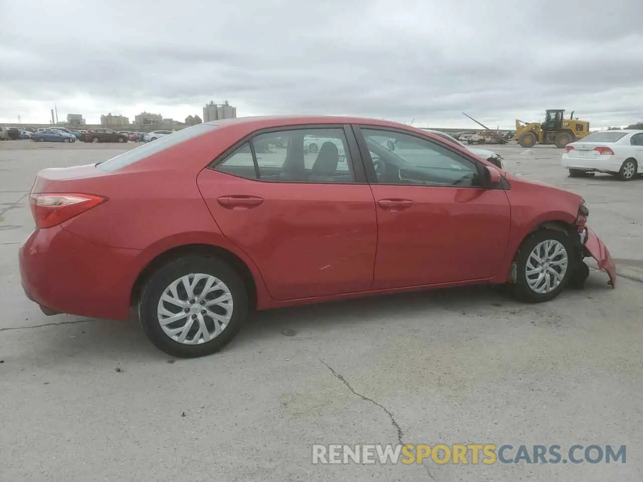 3 fotografías del automóvil dañado 5YFBURHE4KP903004 TOYOTA COROLLA 2019