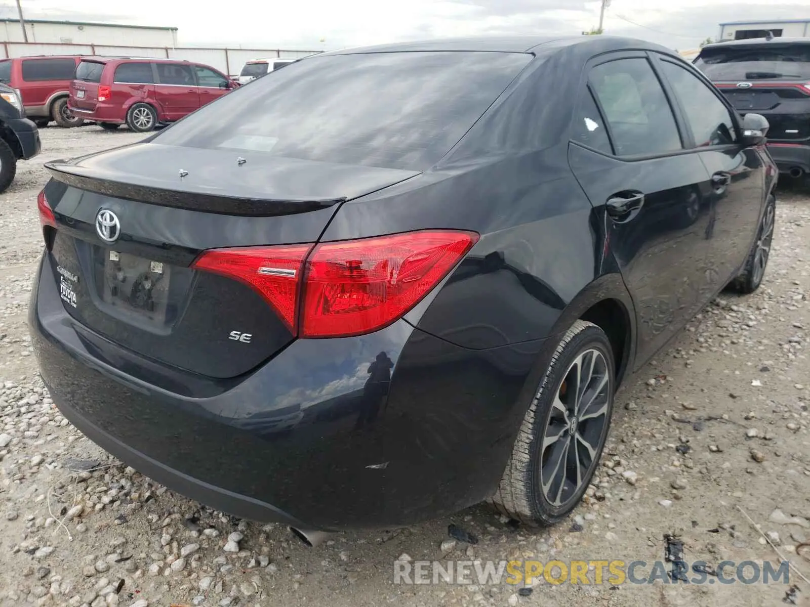 4 fotografías del automóvil dañado 5YFBURHE4KP904573 TOYOTA COROLLA 2019
