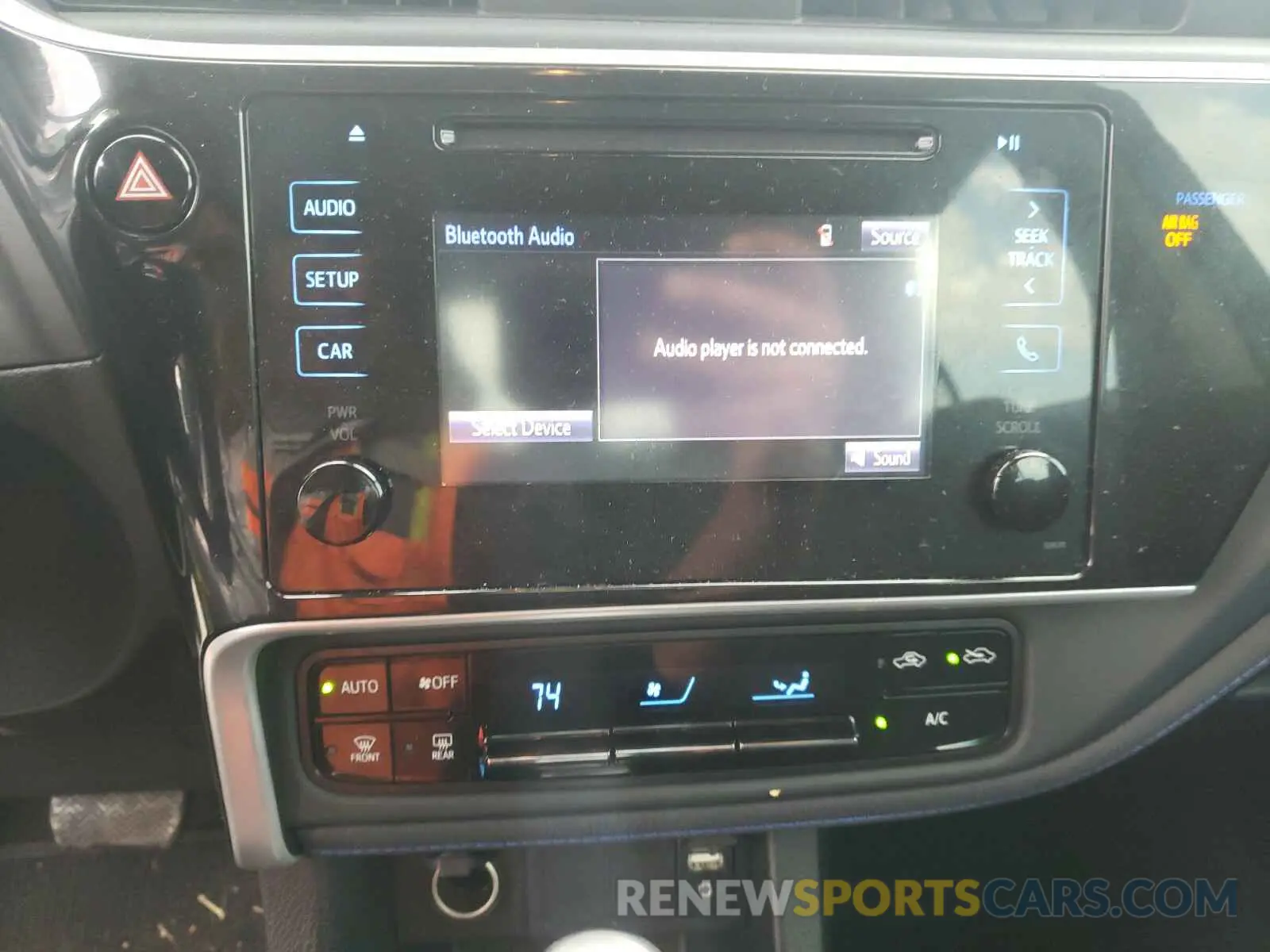 9 fotografías del automóvil dañado 5YFBURHE4KP904573 TOYOTA COROLLA 2019