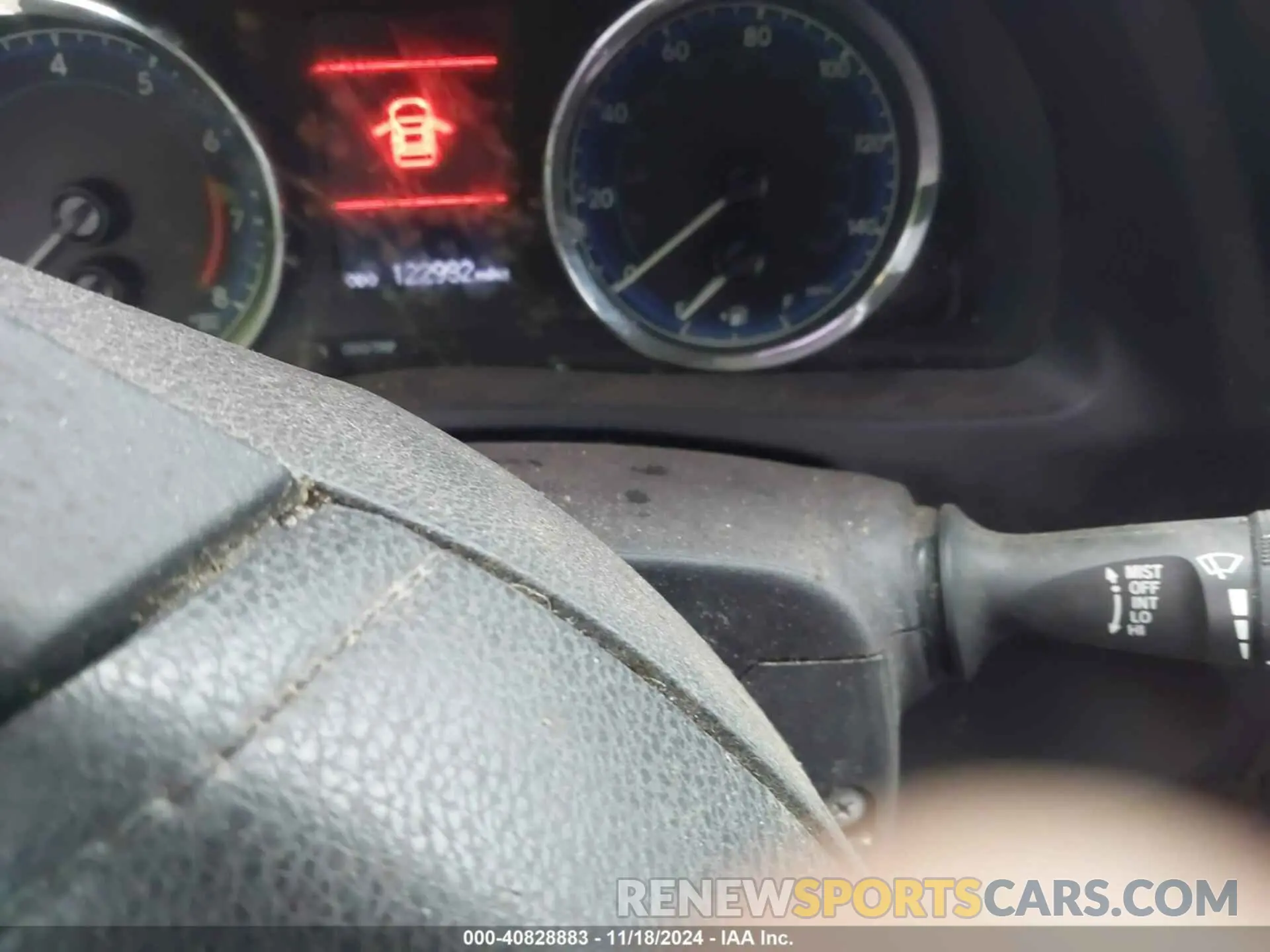 15 fotografías del automóvil dañado 5YFBURHE4KP905206 TOYOTA COROLLA 2019