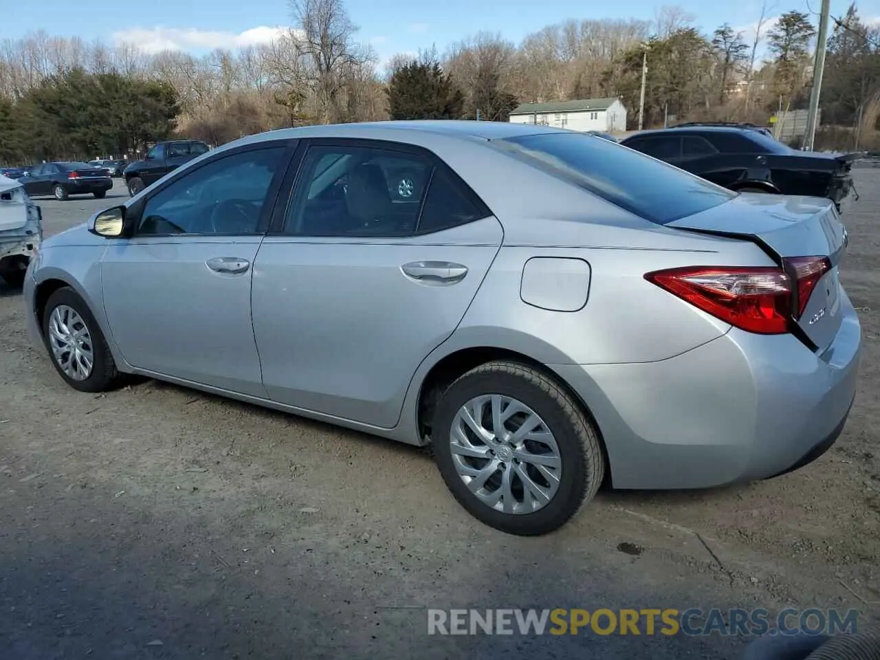 2 fotografías del automóvil dañado 5YFBURHE4KP905674 TOYOTA COROLLA 2019