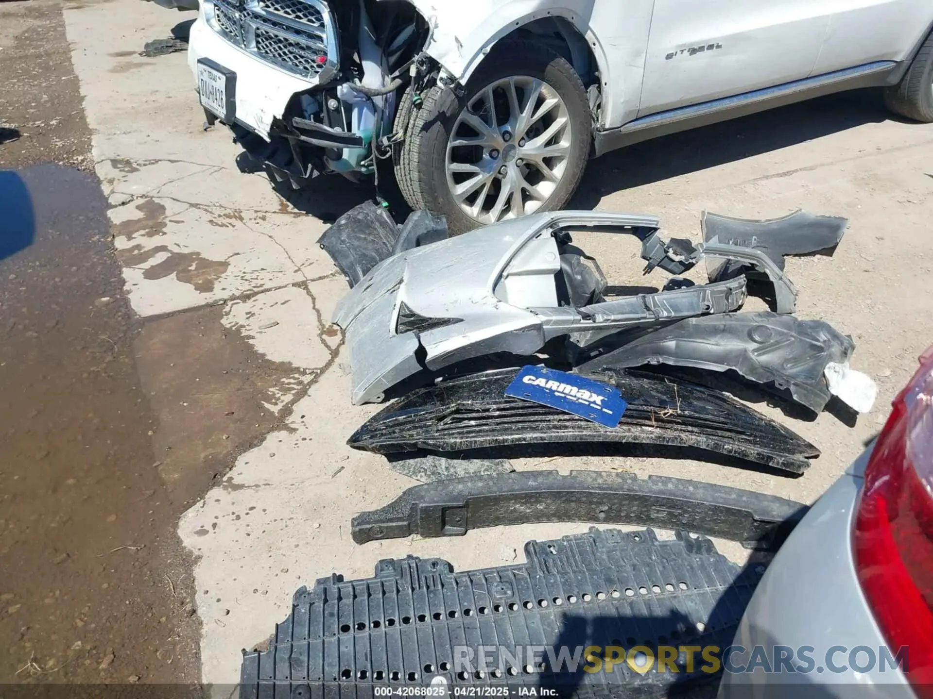 12 fotografías del automóvil dañado 5YFBURHE4KP907117 TOYOTA COROLLA 2019
