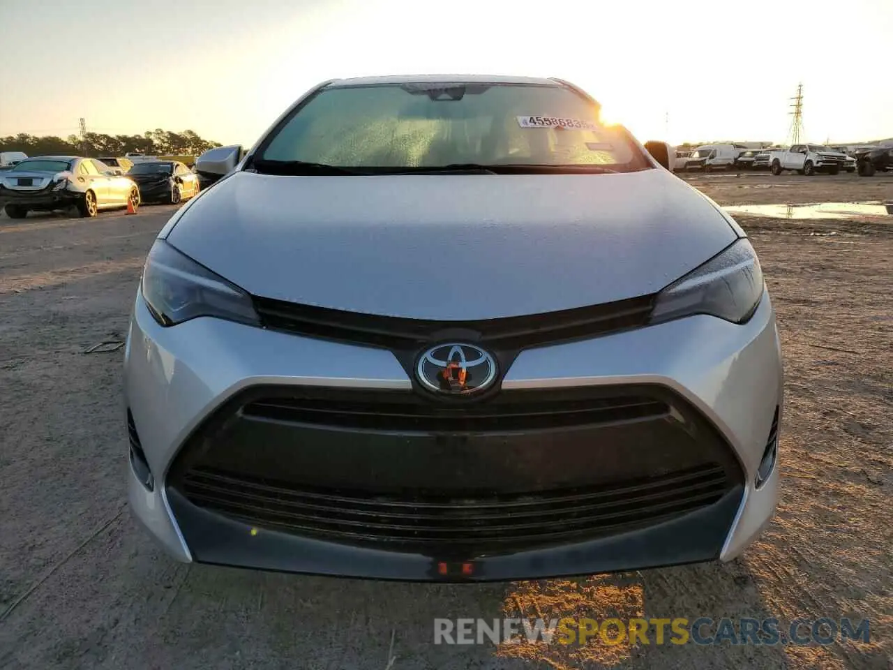 5 fotografías del automóvil dañado 5YFBURHE4KP912625 TOYOTA COROLLA 2019