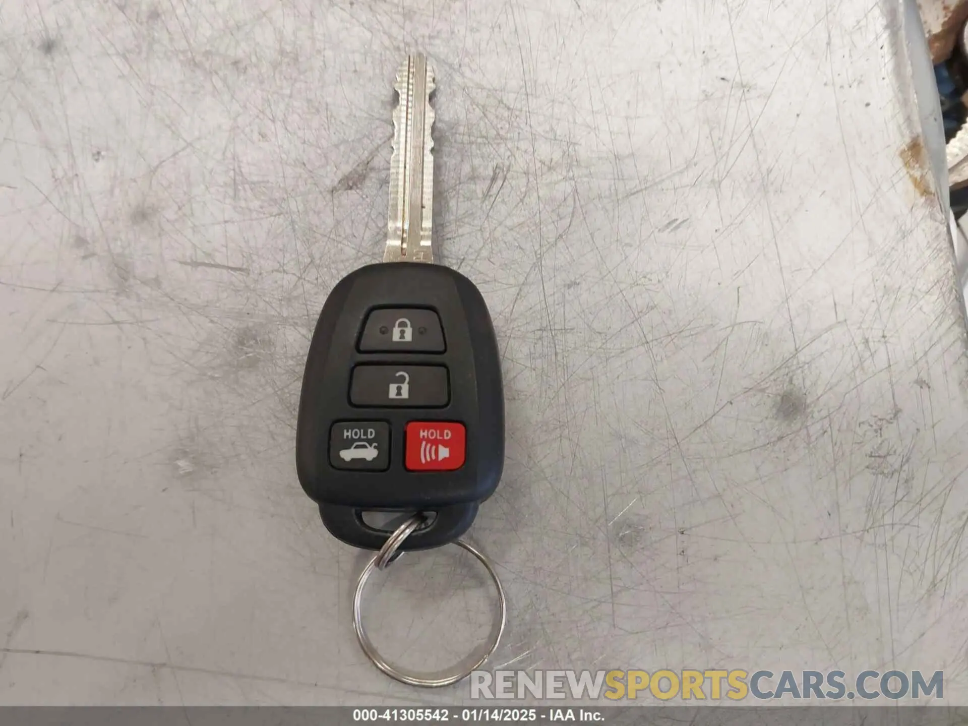 11 fotografías del automóvil dañado 5YFBURHE4KP913645 TOYOTA COROLLA 2019