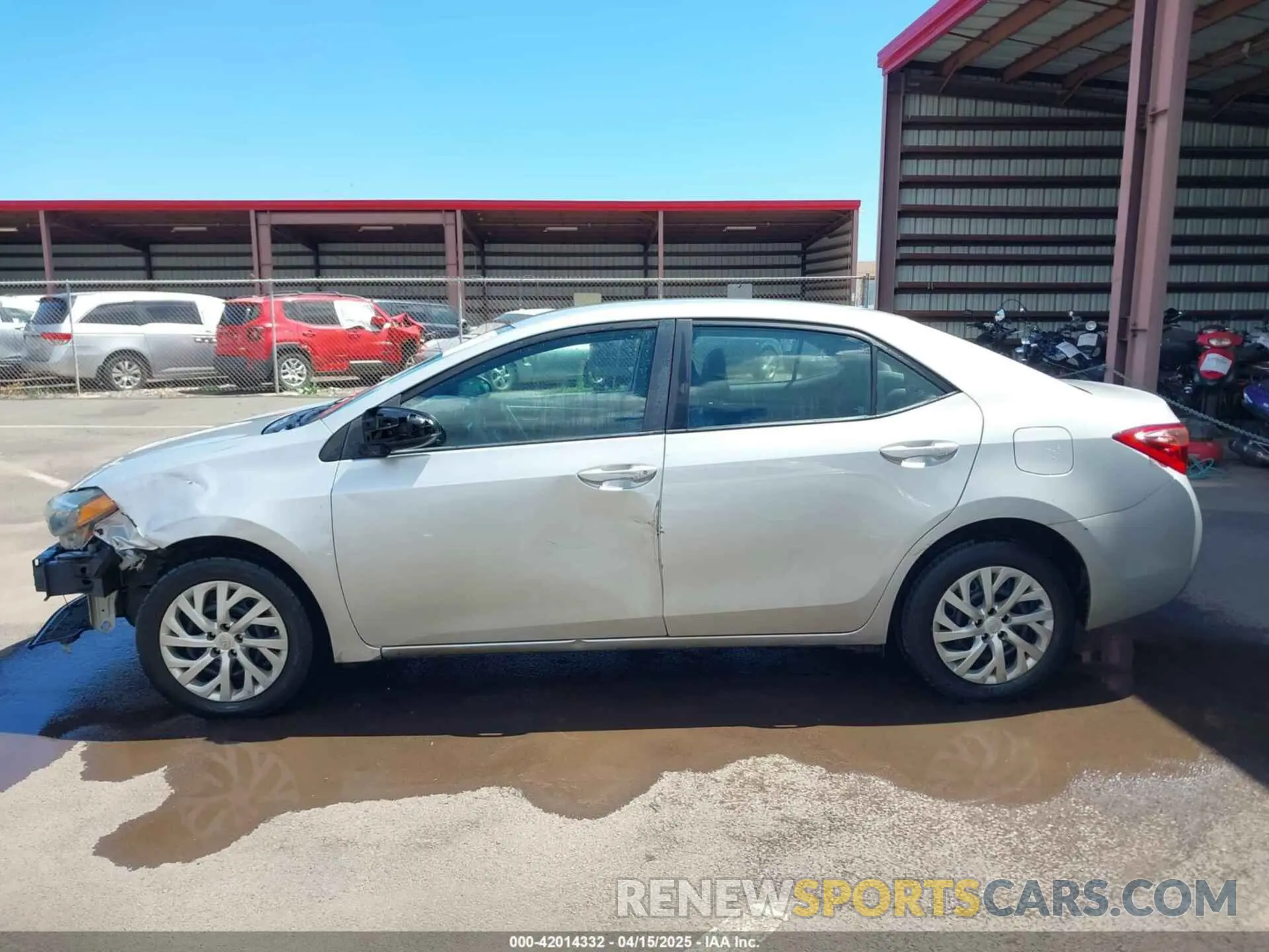 15 fotografías del automóvil dañado 5YFBURHE4KP916318 TOYOTA COROLLA 2019