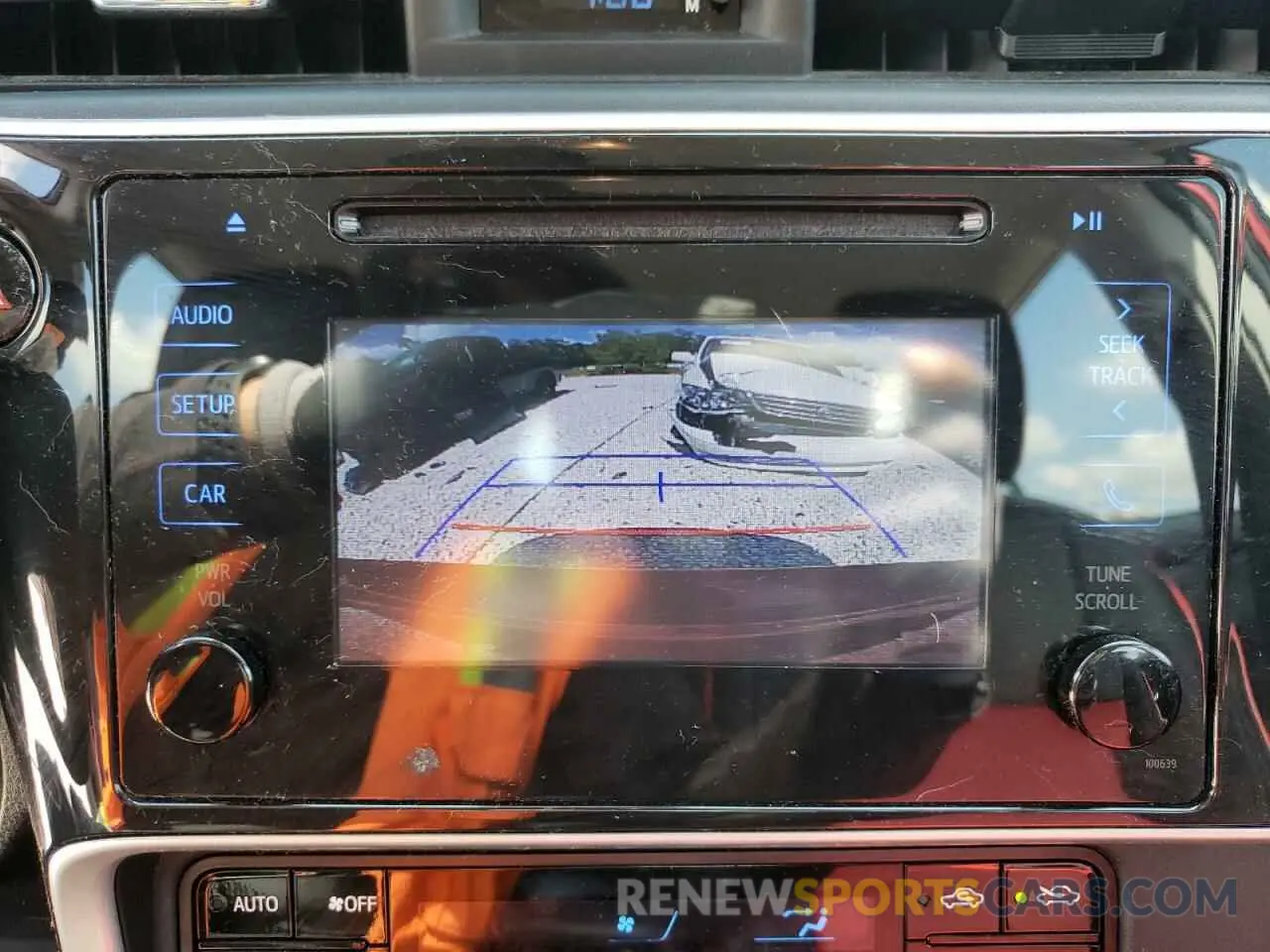 9 fotografías del automóvil dañado 5YFBURHE4KP916335 TOYOTA COROLLA 2019