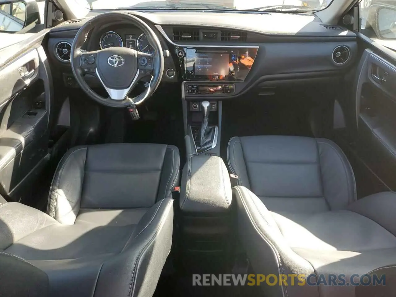 8 fotografías del automóvil dañado 5YFBURHE4KP922992 TOYOTA COROLLA 2019