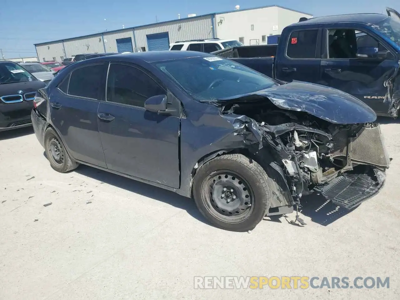 4 fotografías del automóvil dañado 5YFBURHE4KP929053 TOYOTA COROLLA 2019