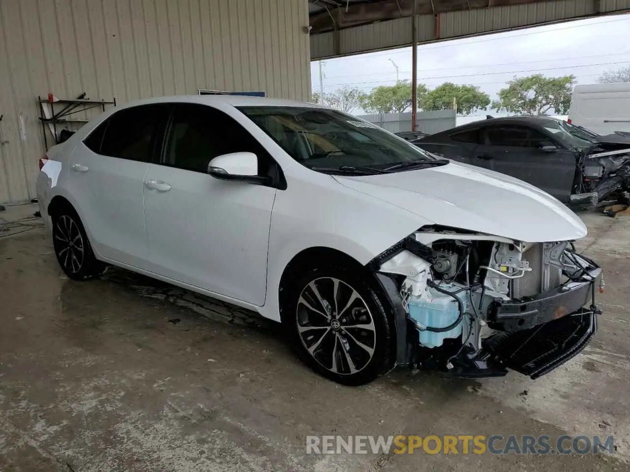 4 fotografías del automóvil dañado 5YFBURHE4KP930221 TOYOTA COROLLA 2019
