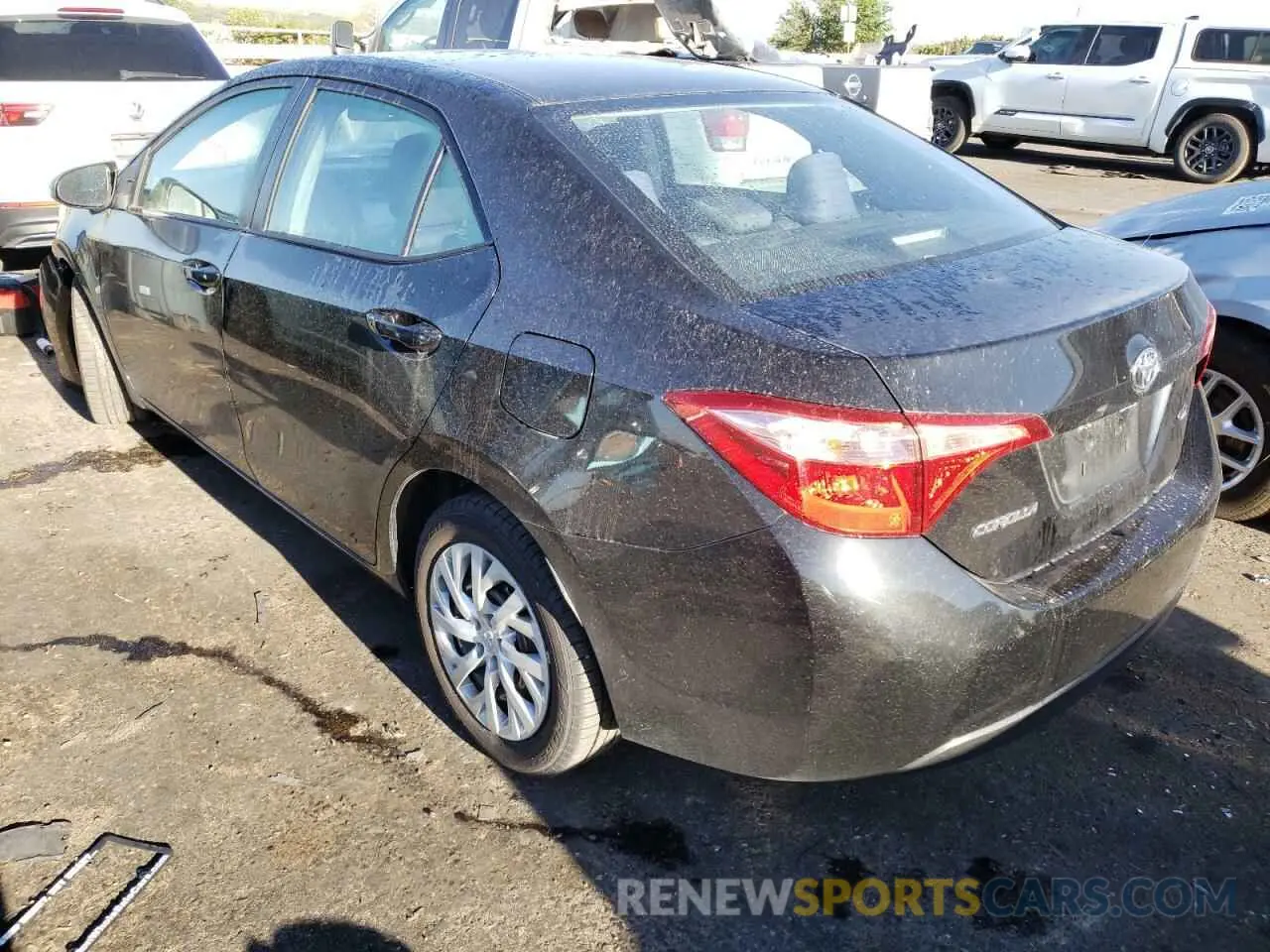 3 fotografías del automóvil dañado 5YFBURHE4KP936228 TOYOTA COROLLA 2019