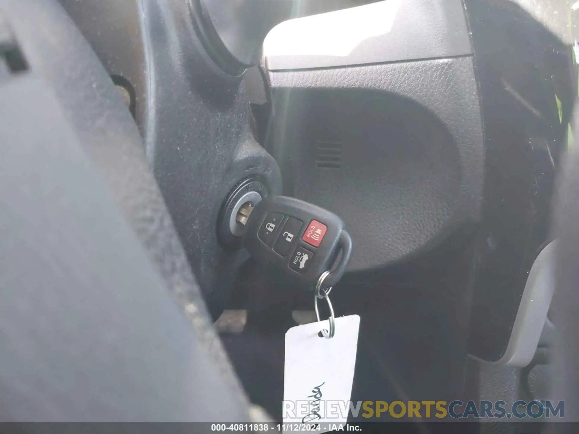 11 fotografías del automóvil dañado 5YFBURHE4KP940344 TOYOTA COROLLA 2019