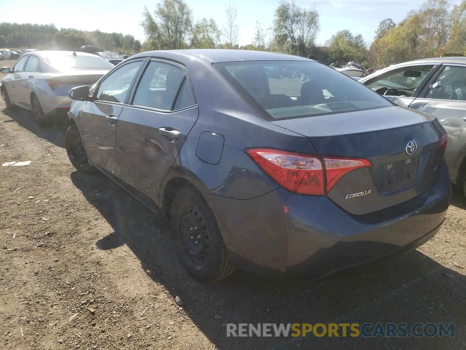 3 fotografías del automóvil dañado 5YFBURHE4KP941395 TOYOTA COROLLA 2019