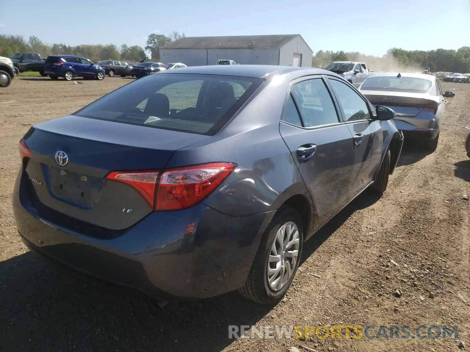 4 fotografías del automóvil dañado 5YFBURHE4KP941395 TOYOTA COROLLA 2019