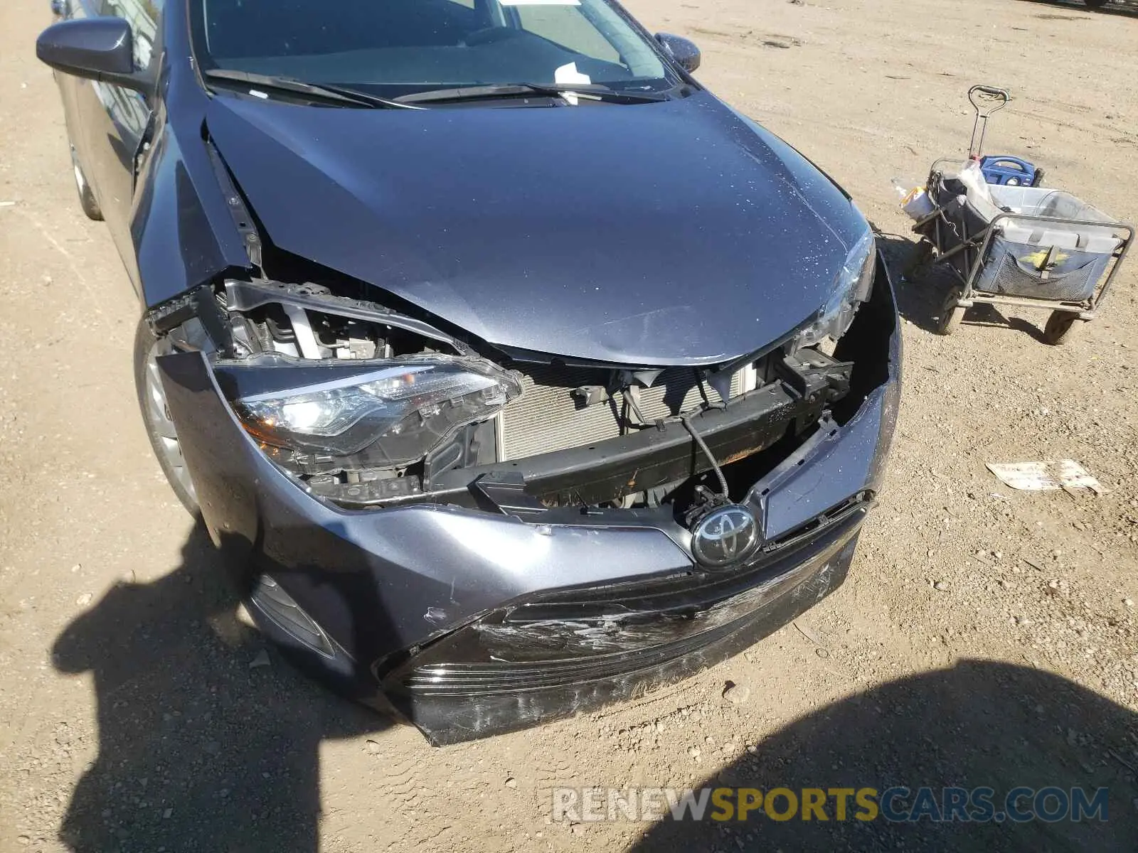 9 fotografías del automóvil dañado 5YFBURHE4KP941395 TOYOTA COROLLA 2019